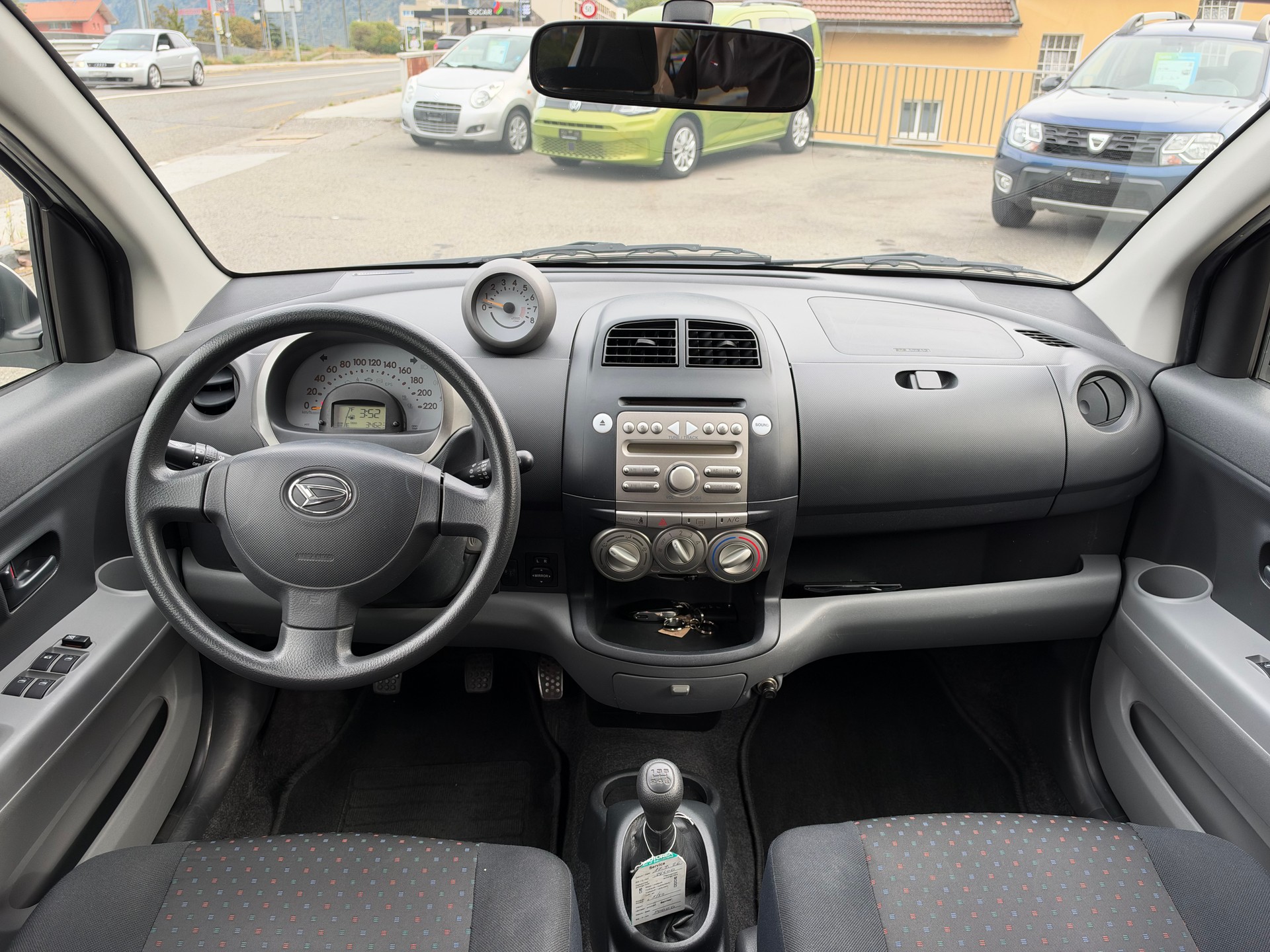 DAIHATSU Sirion 1.3 eco-4WD-image-11