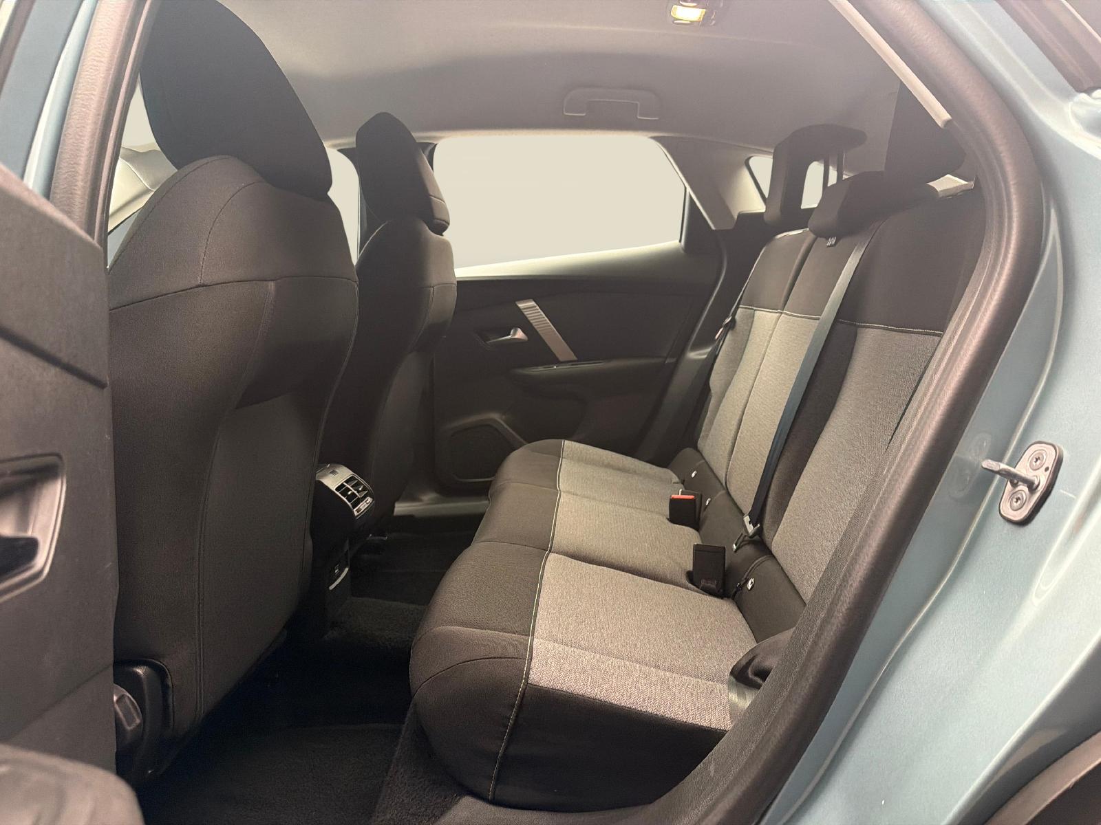 CITROEN Citroën C4 1.2 PureTech Swiss Edition-image-10