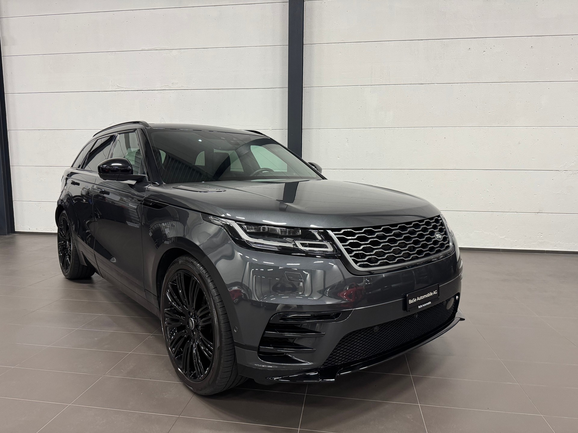 LAND ROVER Range Rover Velar R-Dynamic P 380 Automatic-showroom-element-3