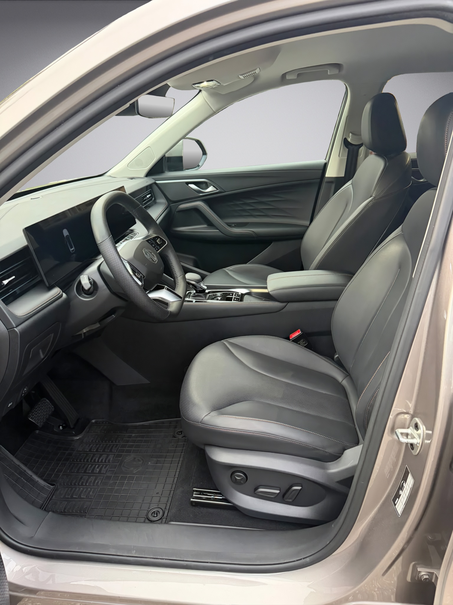 MG HS 1.5 T Luxury Automat * 170PS * 8fach *-image-9