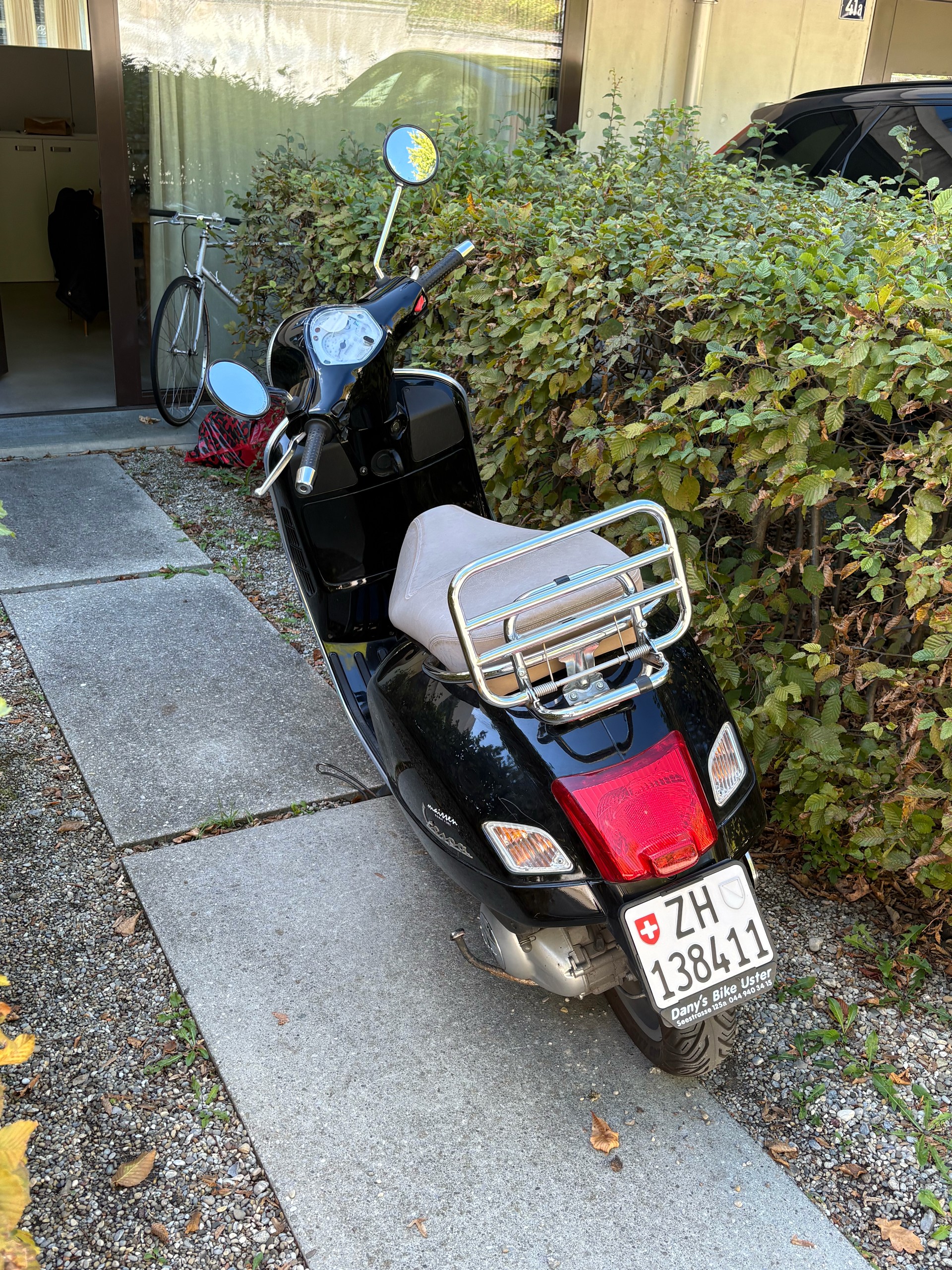 PIAGGIO Vespa 125 GTS-image-10
