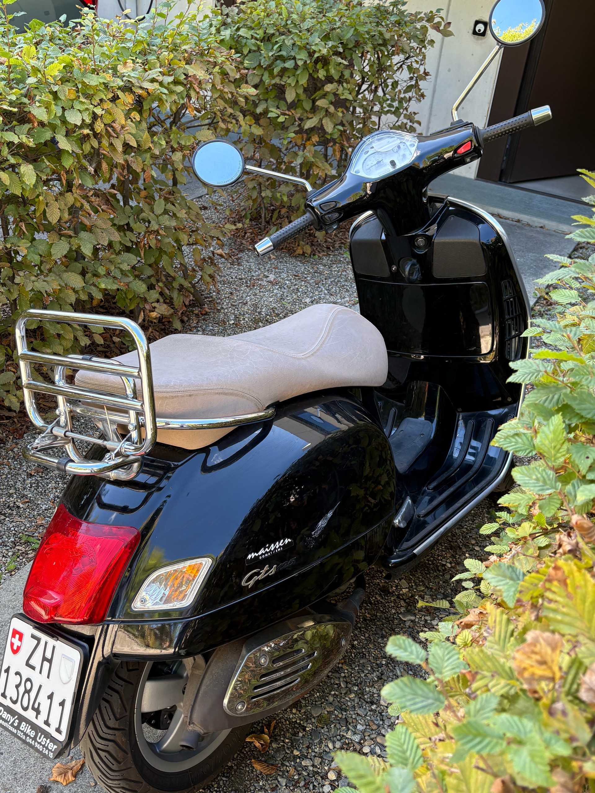 PIAGGIO Vespa 125 GTS-image-8