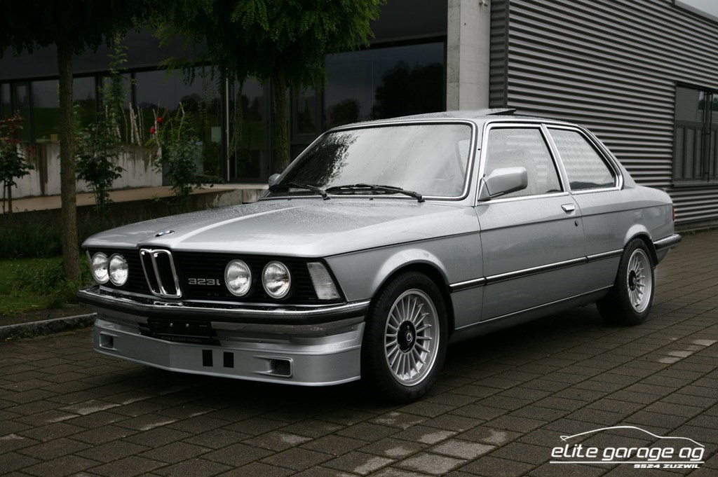 BMW 323 i-image-1