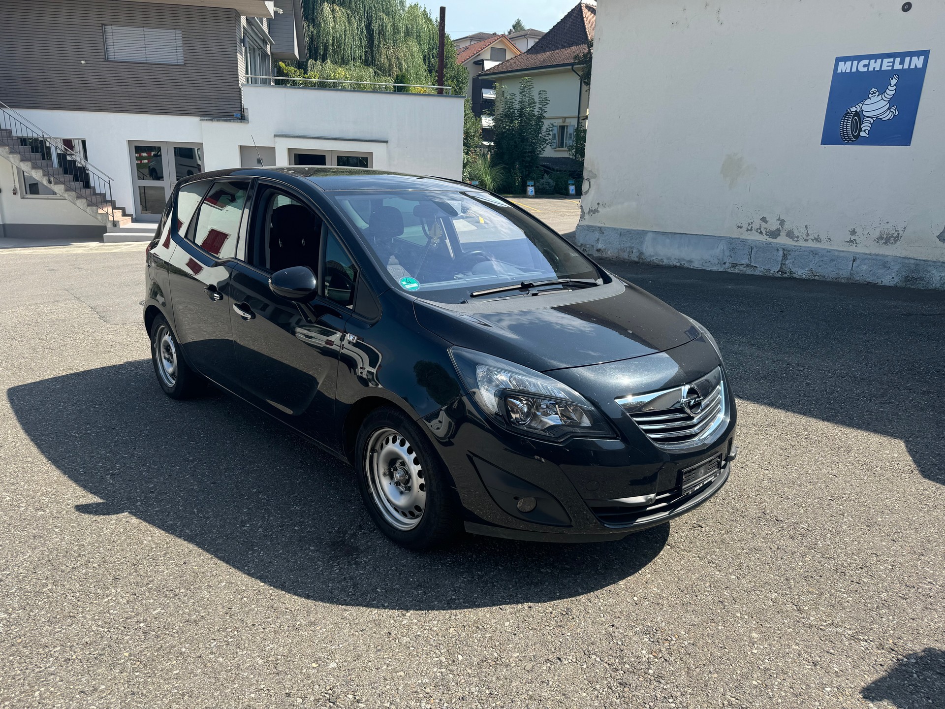 OPEL Meriva 1.4 Turbo Cosmo-image-1