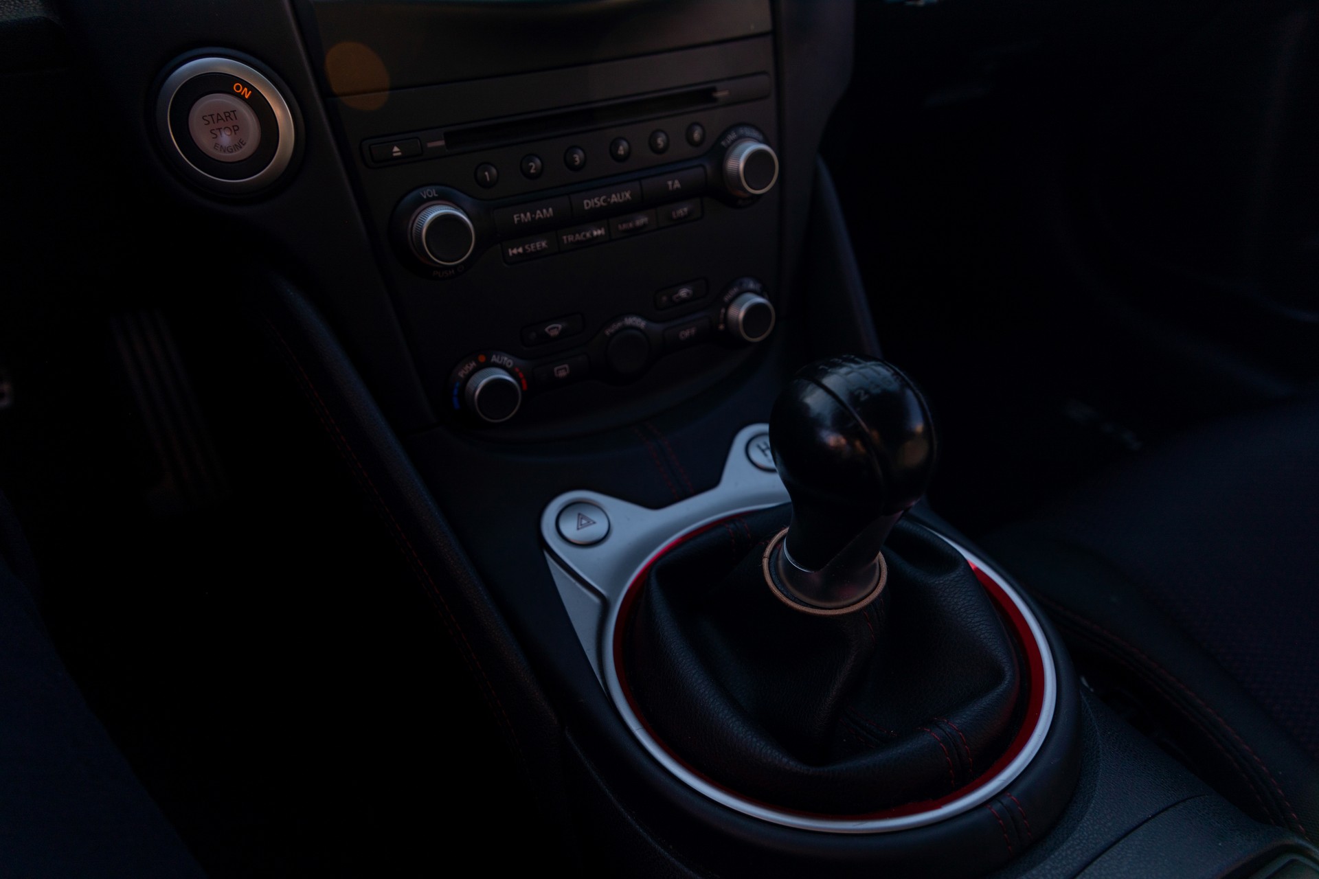 NISSAN 370 Z nismo-image-19