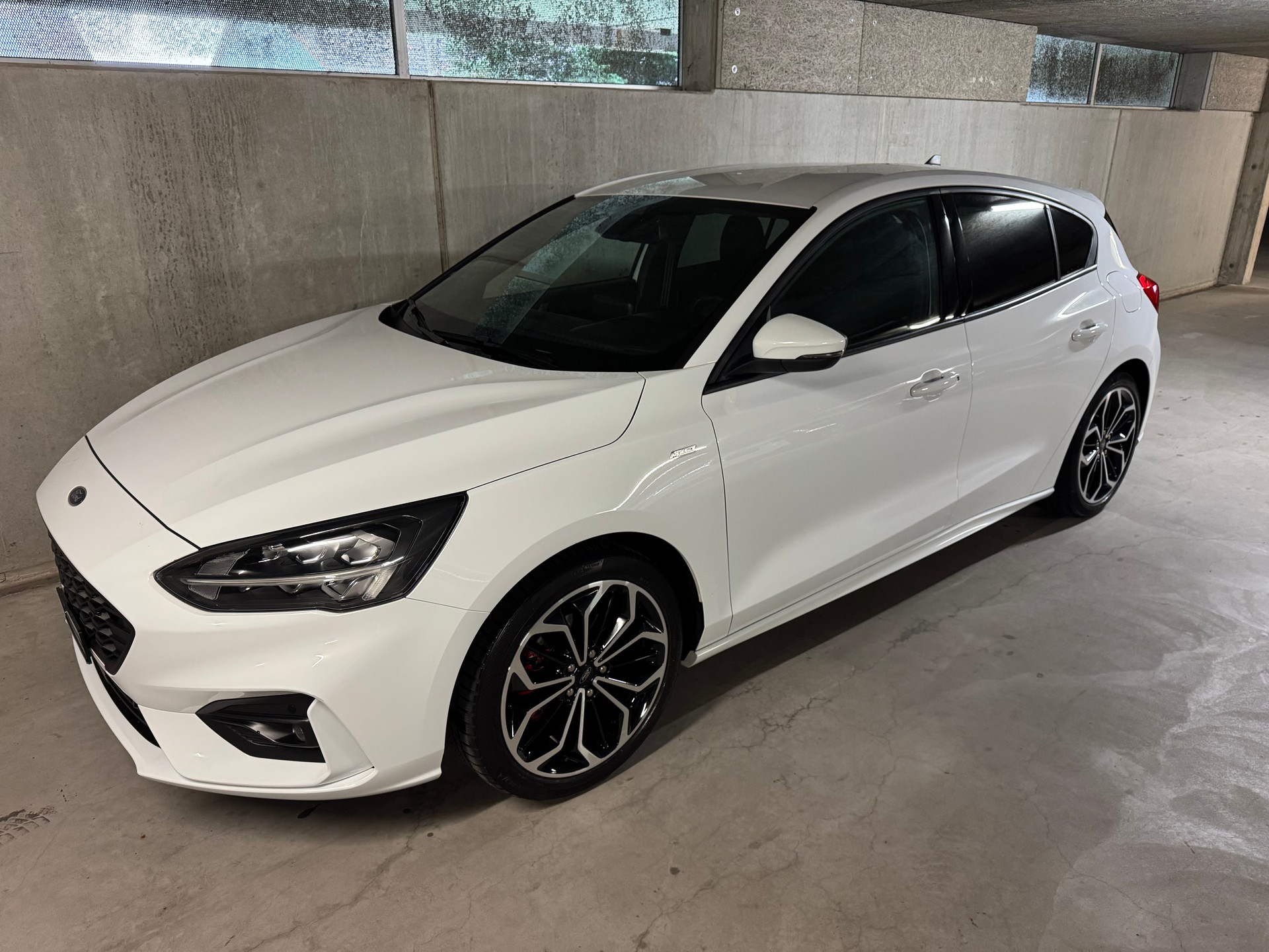 FORD Focus 1.5 SCTi ST Line X Automatic