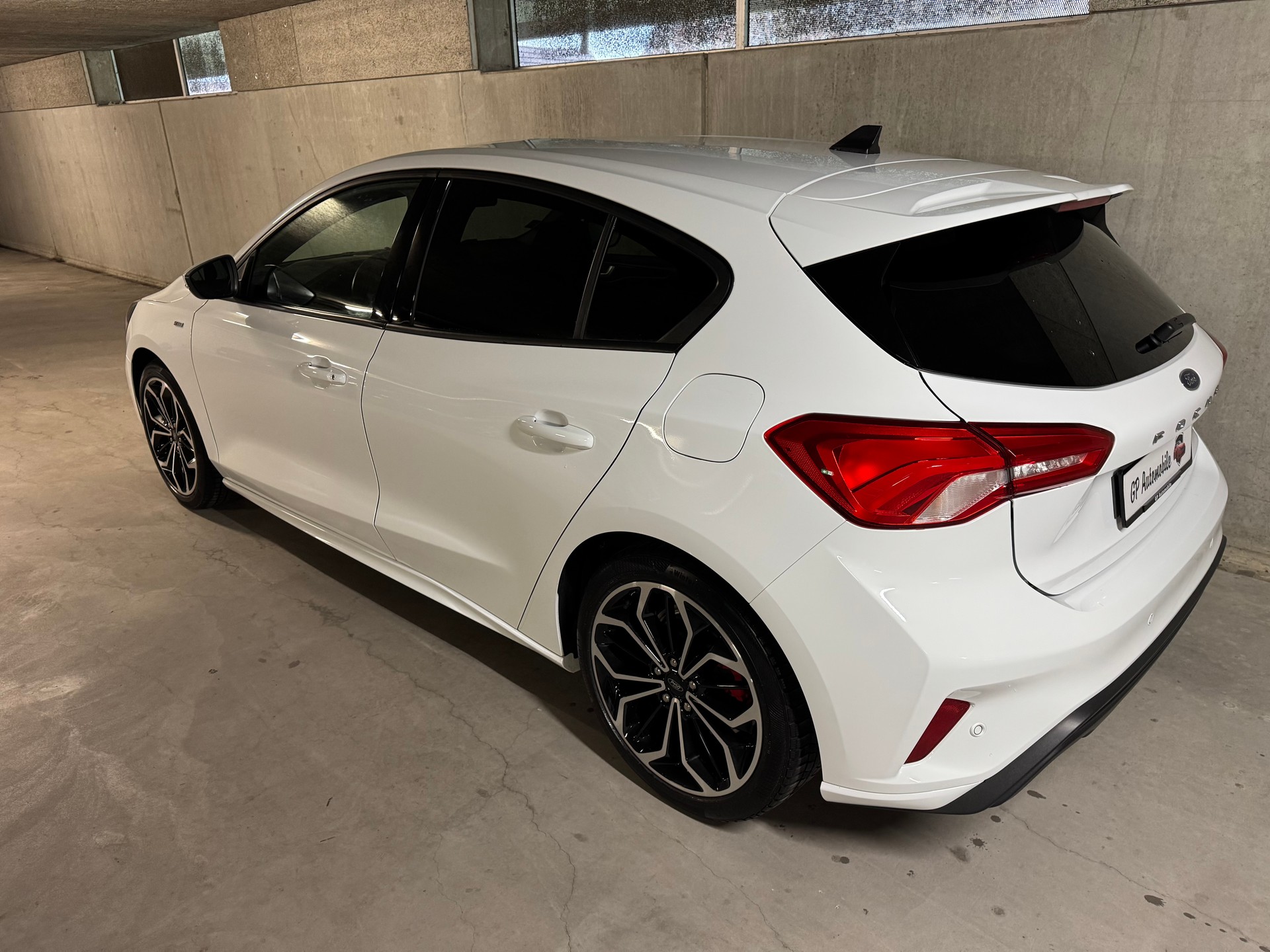FORD Focus 1.5 SCTi ST Line X Automatic-showroom-element-2
