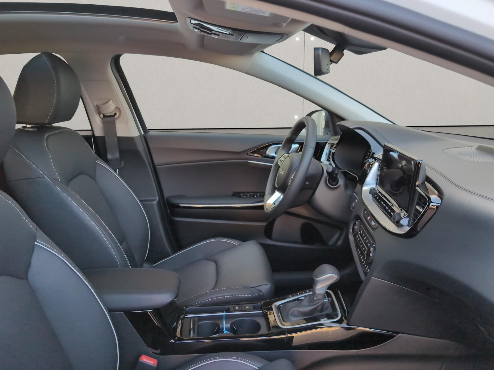KIA XCeed 1.6 GDi Plug-in Hybrid Style-image-13