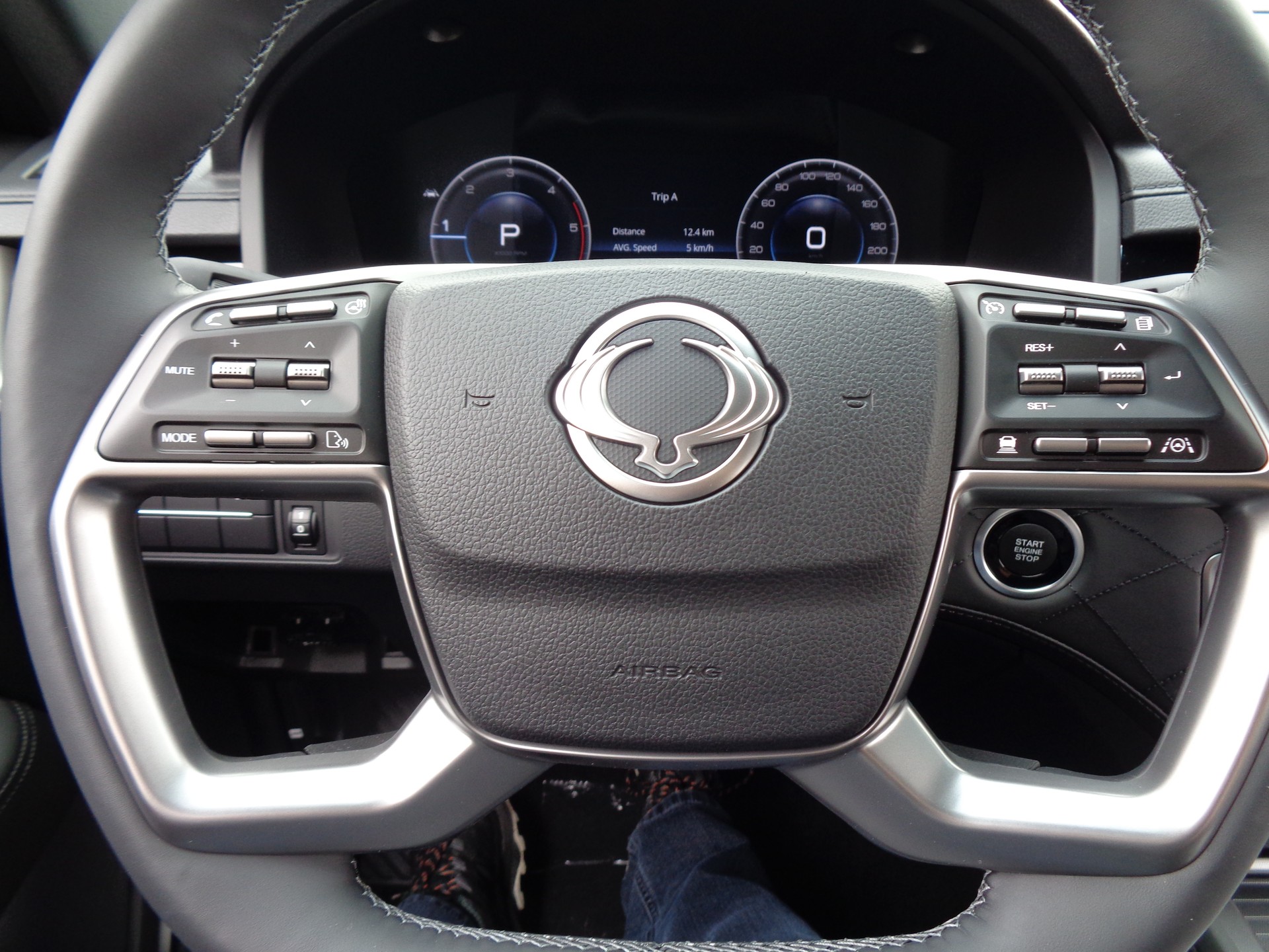 KGM-SsangYong Rexton 2.2 CRDi Blackline 4WD AT-image-6