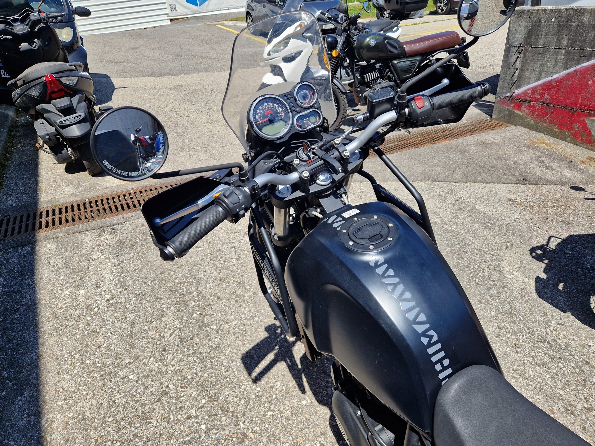 ROYAL ENFIELD Himalayan-image-2