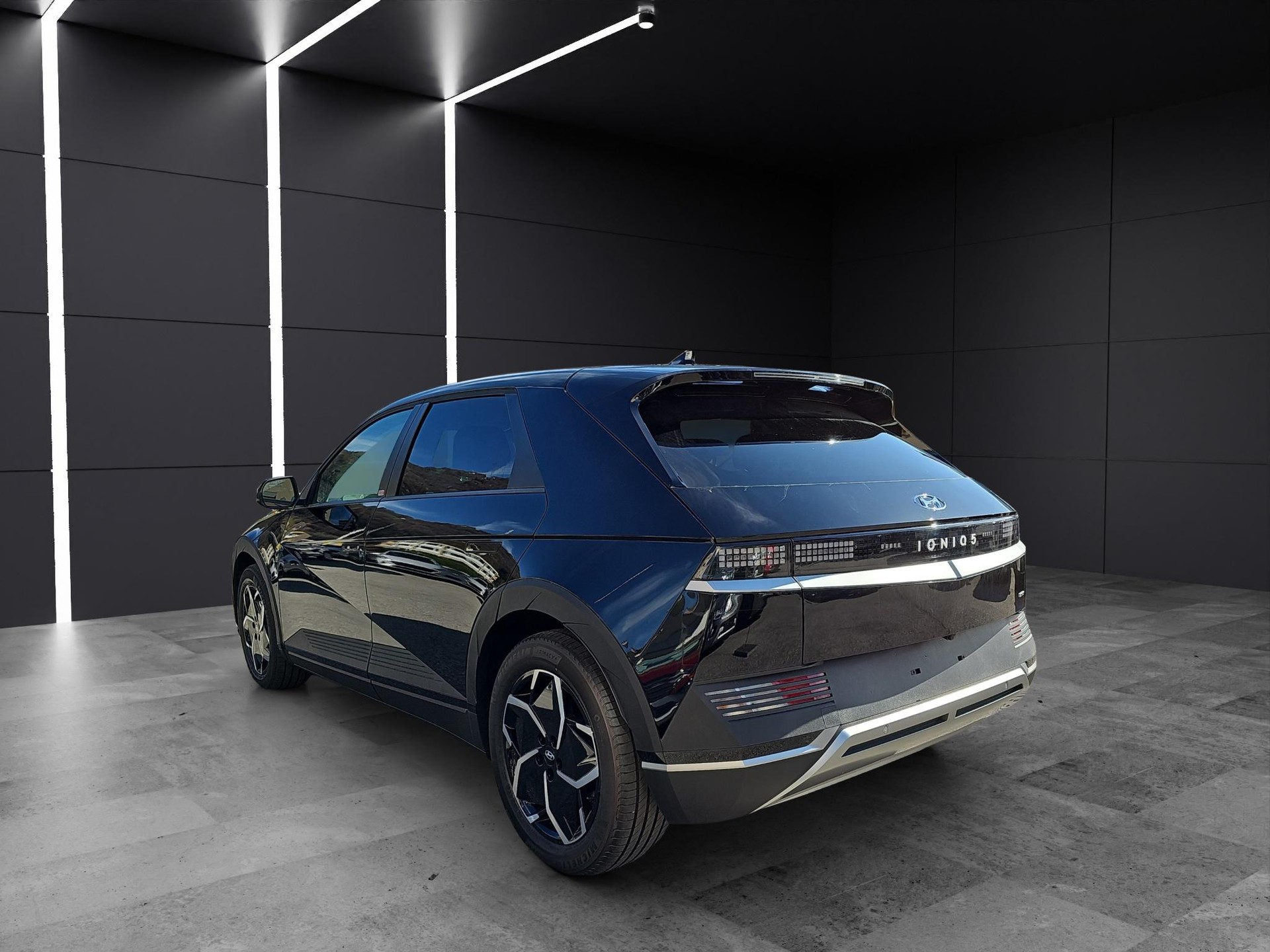 HYUNDAI Ioniq 5 Origo 4WD-showroom-element-2