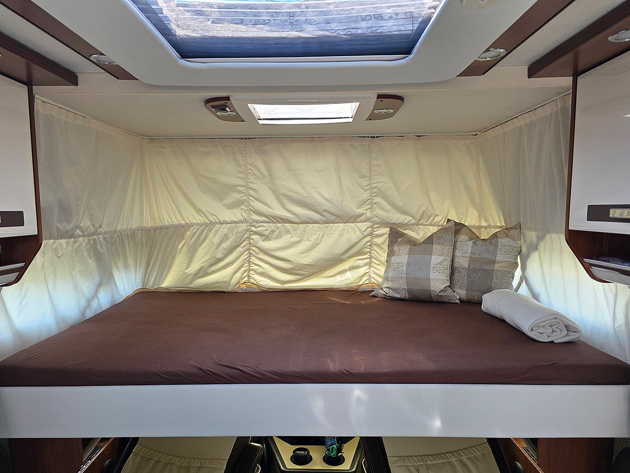 MORELO PALACE 90 LBX AUF IVECO EUROCARGO 7,49 t-image-13