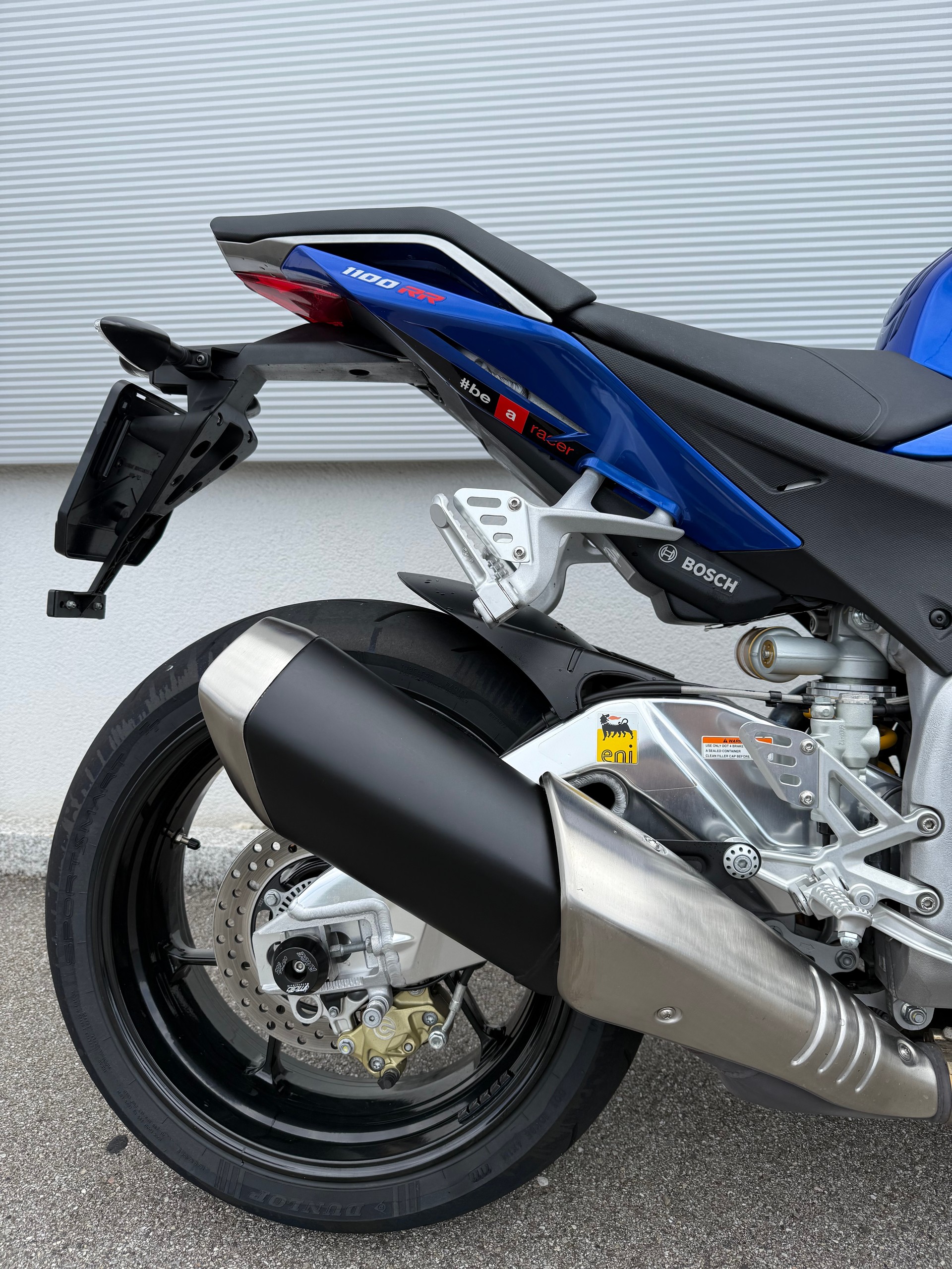 APRILIA Tuono V4 1100 Factory-image-5