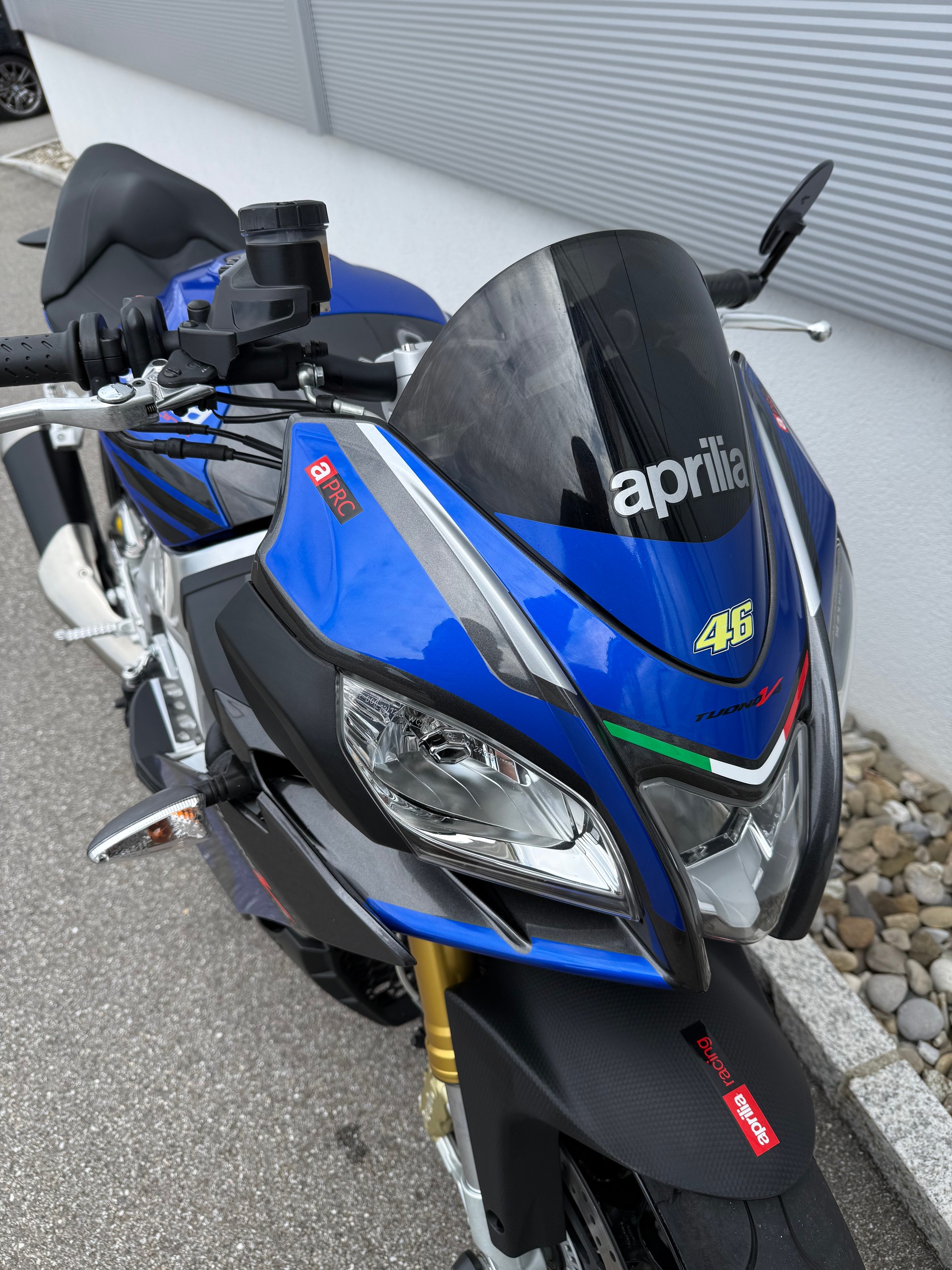 APRILIA Tuono V4 1100 Factory-image-6