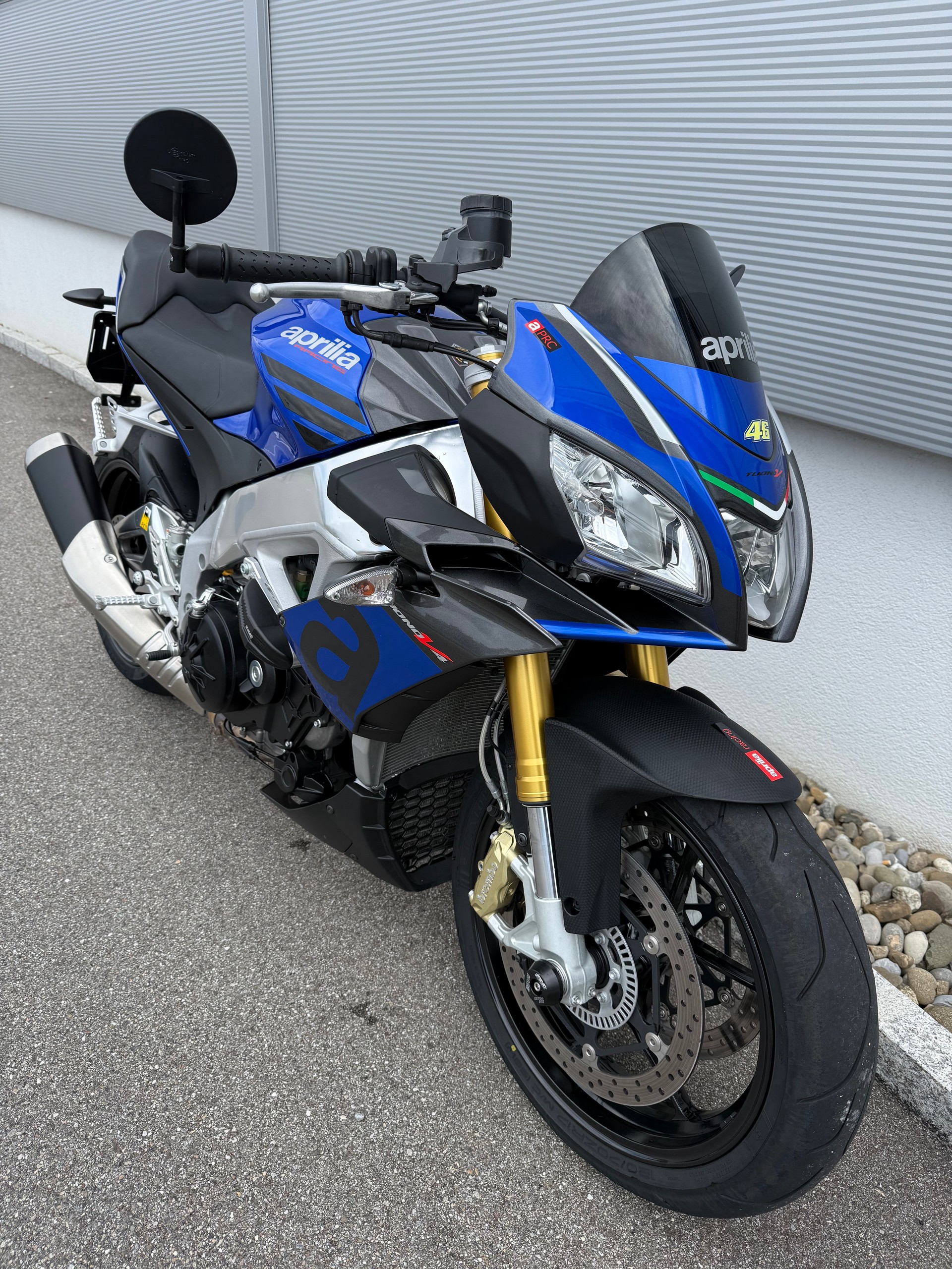 APRILIA Tuono V4 1100 Factory-image-1
