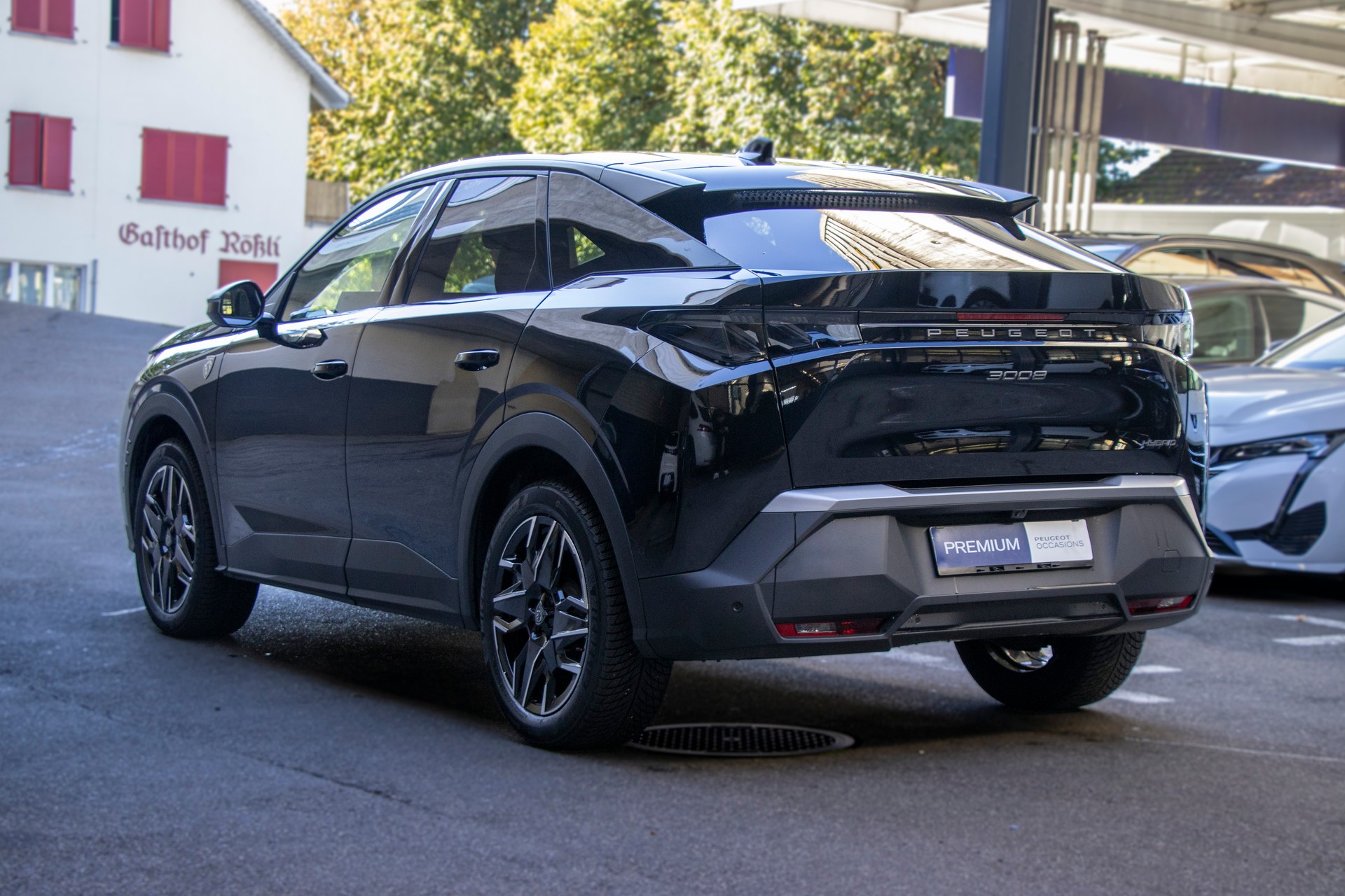 PEUGEOT 3008 145 e-DCS6 Hybrid GT-showroom-element-1