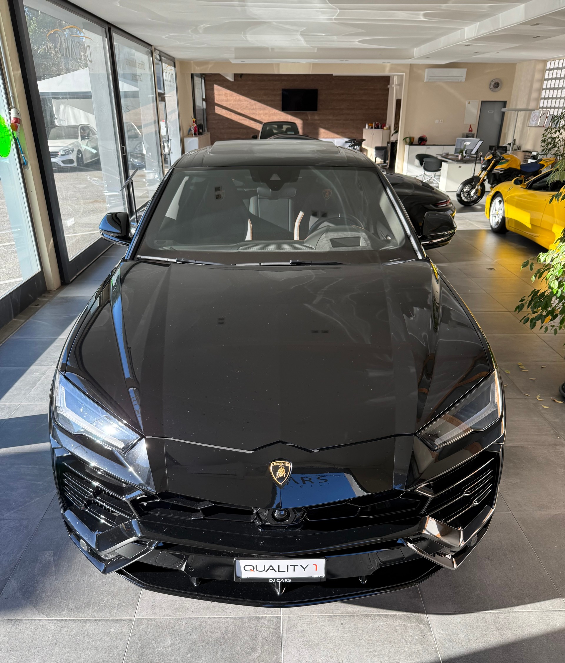 LAMBORGHINI Urus E-Gear-image-6