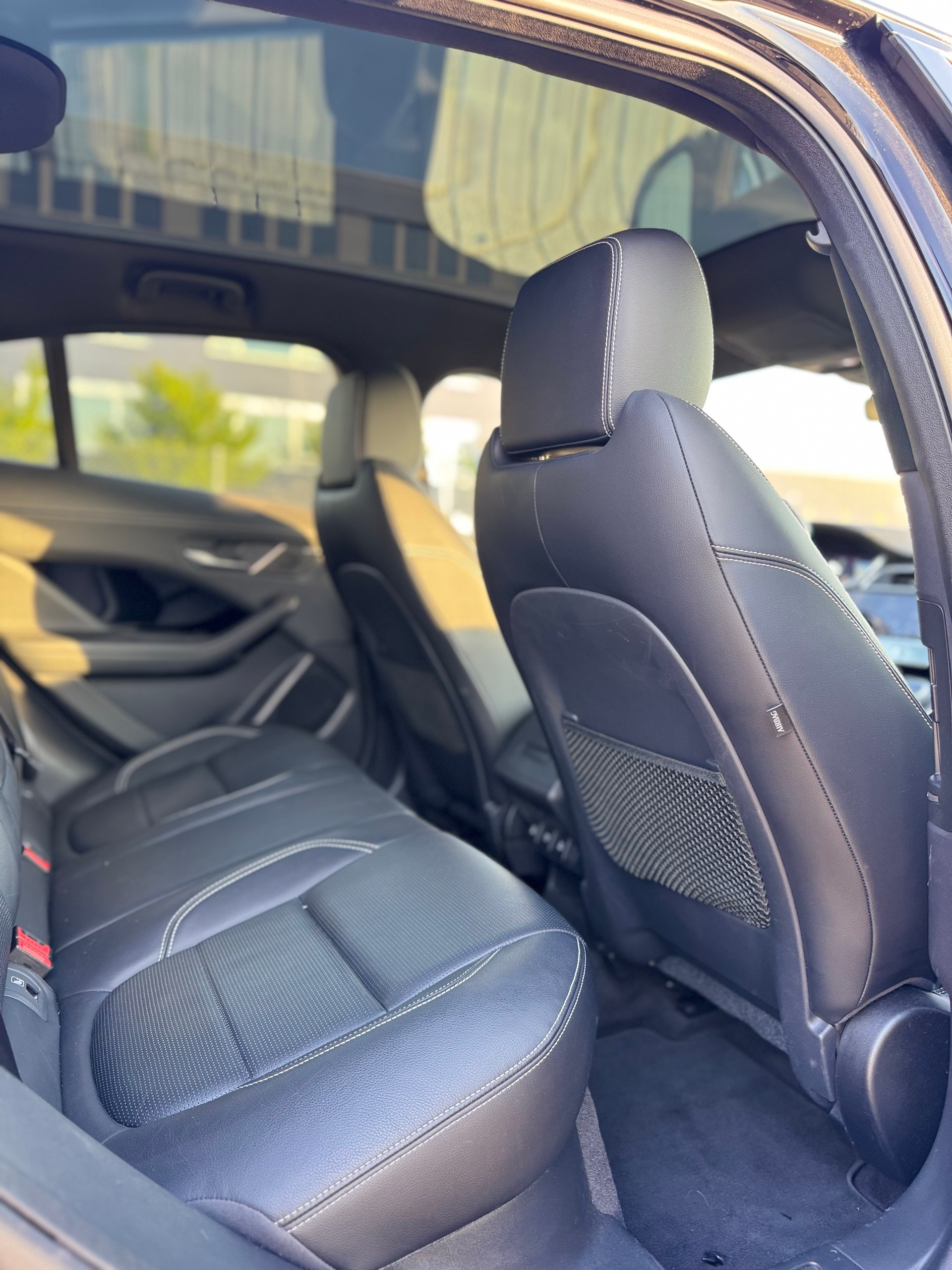 JAGUAR I-Pace EV400 HSE AWD-image-12