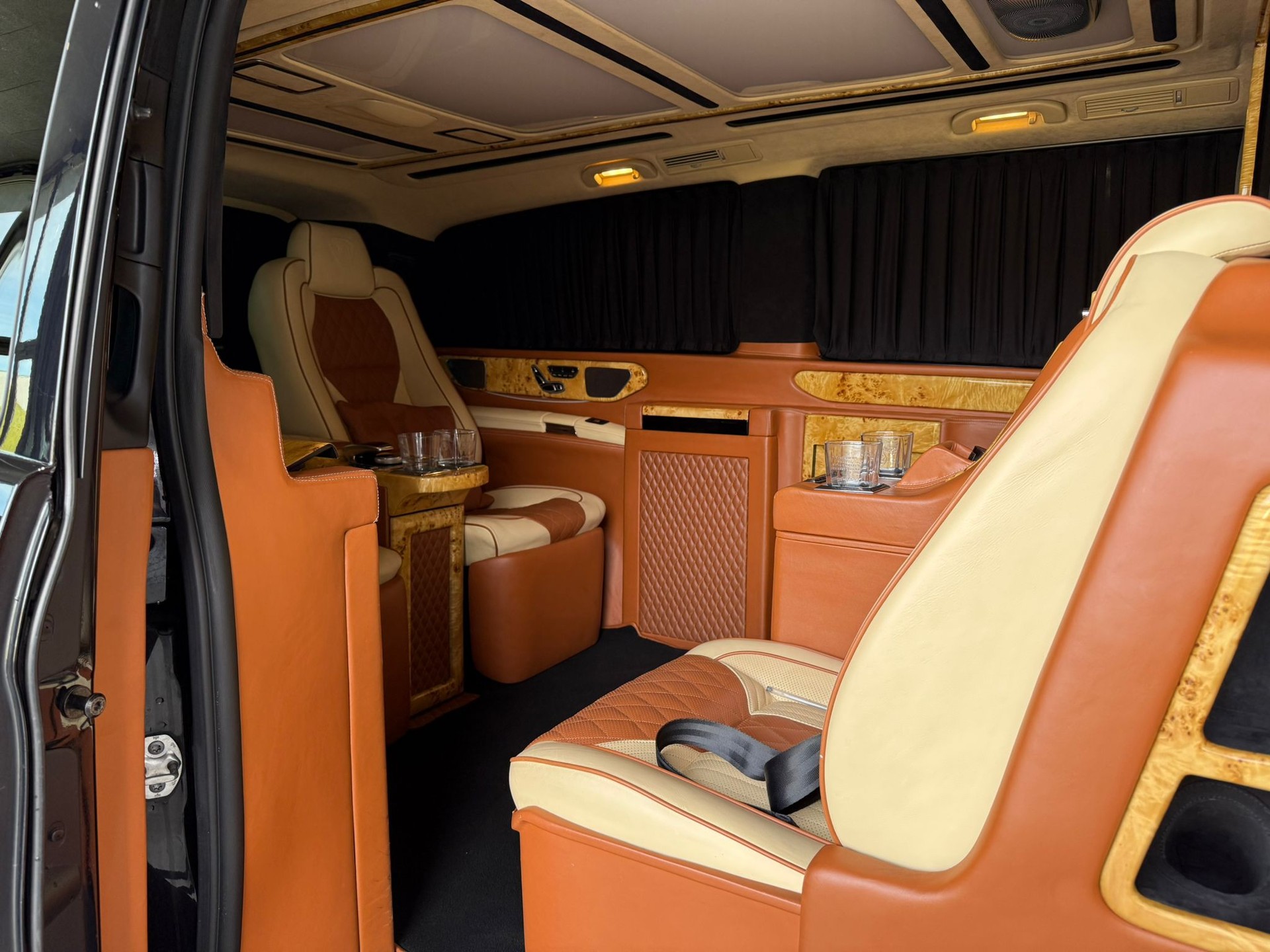 MERCEDES-BENZ V 250 d extralang 4Matic 7G-Tronic VIP-image-10