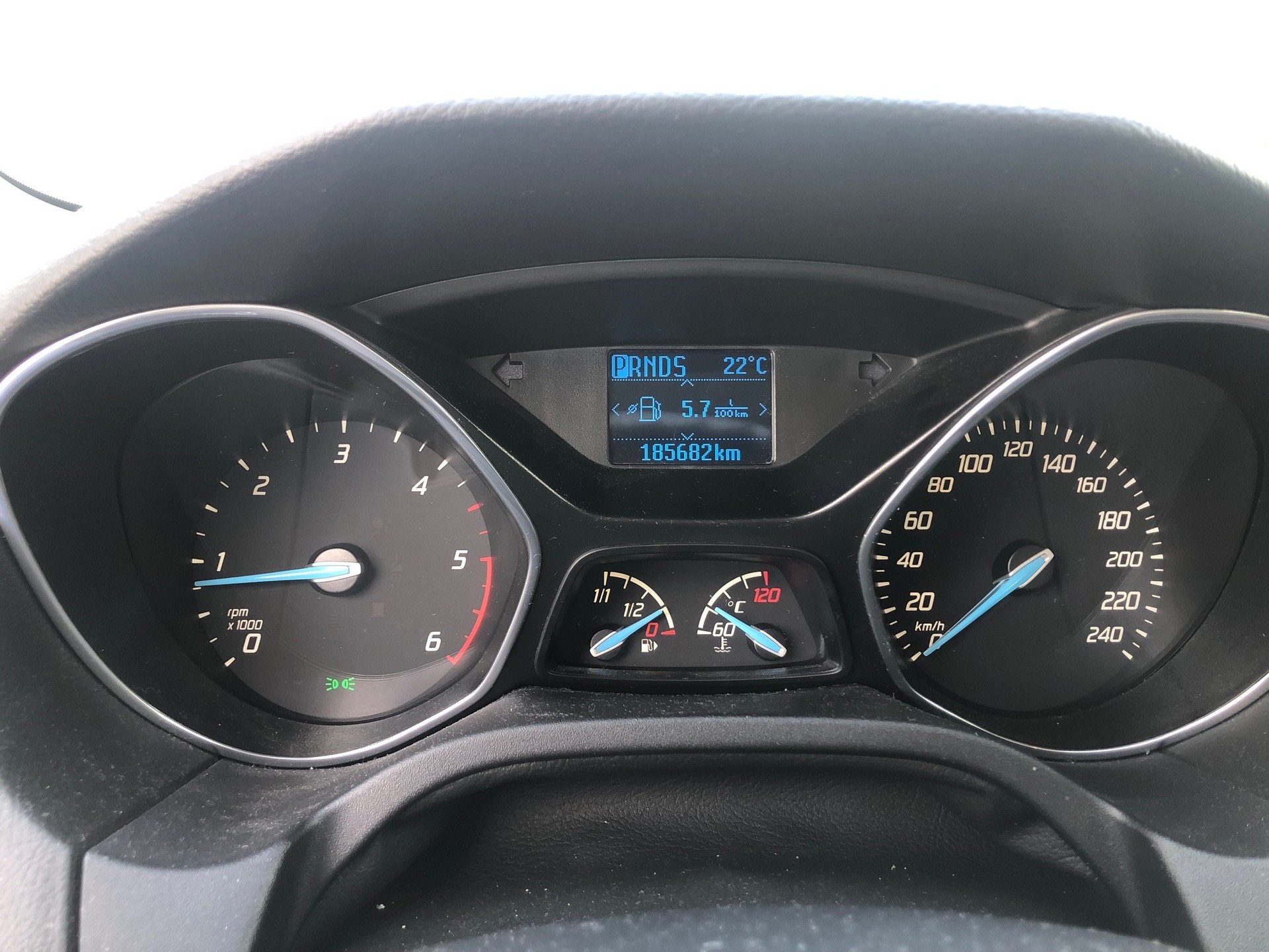 FORD Focus 2.0 TDCi Trend PowerShift-image-6