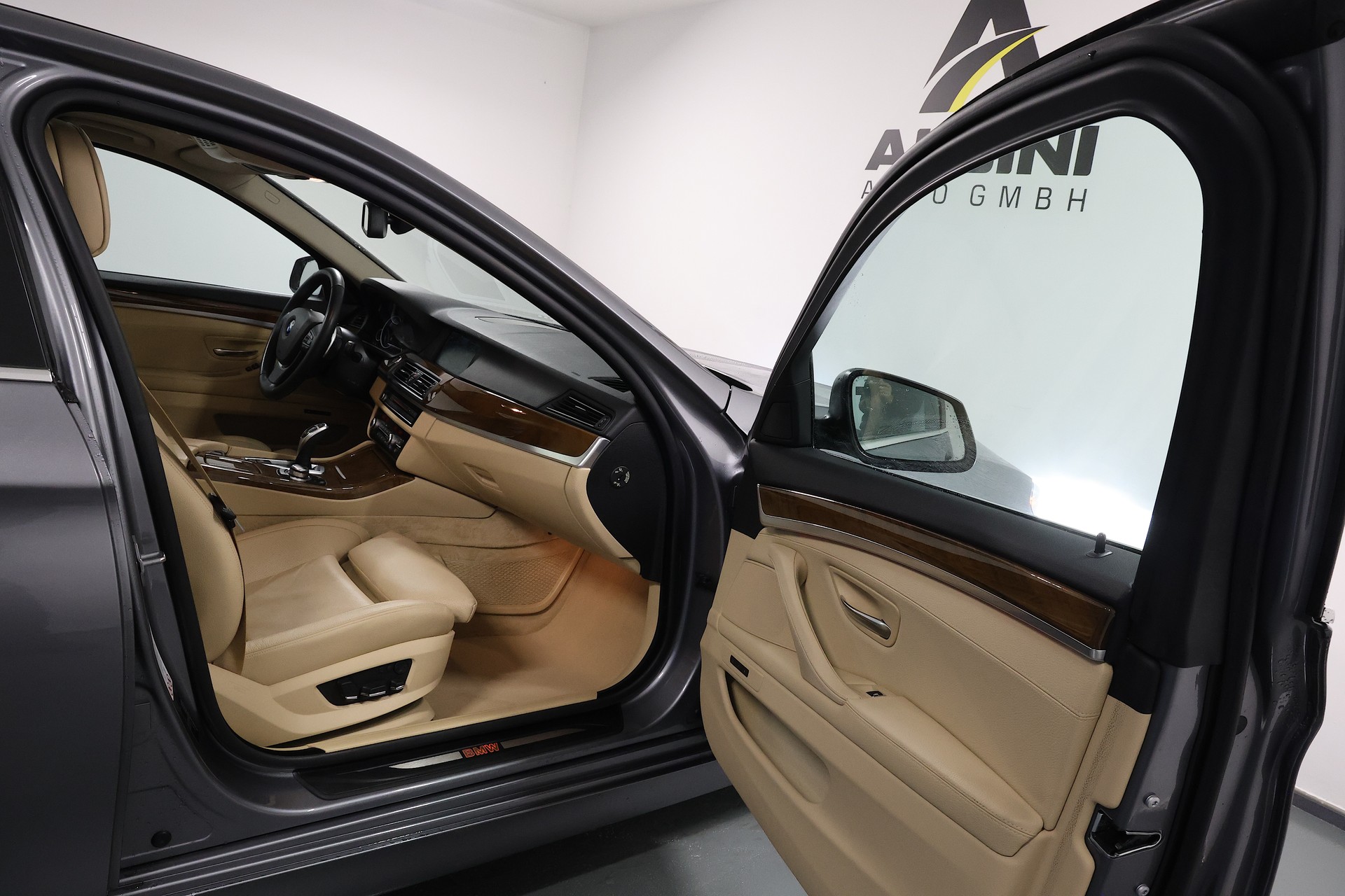 BMW 535d xDrive Steptronic-image-10