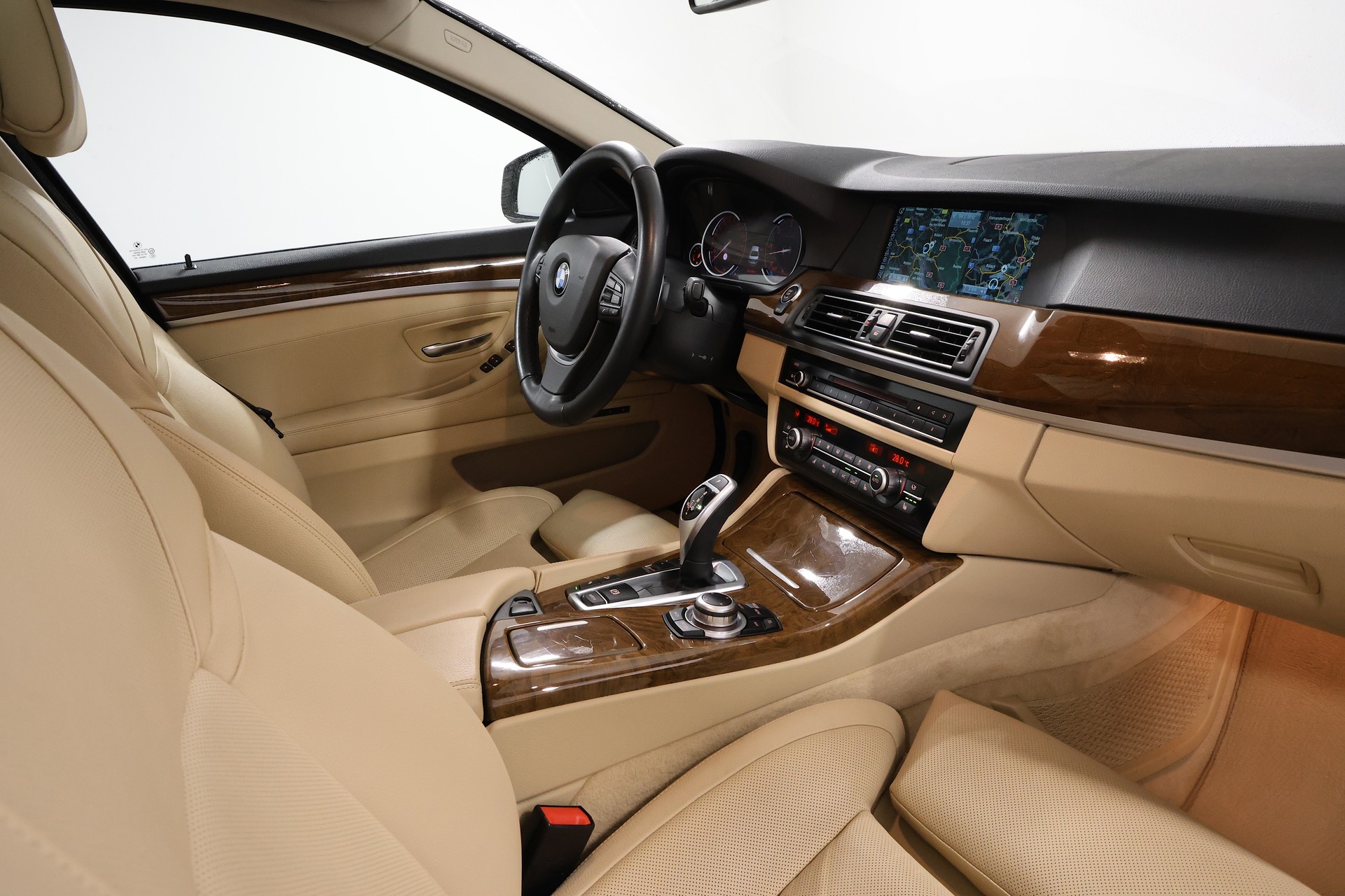 BMW 535d xDrive Steptronic-image-12