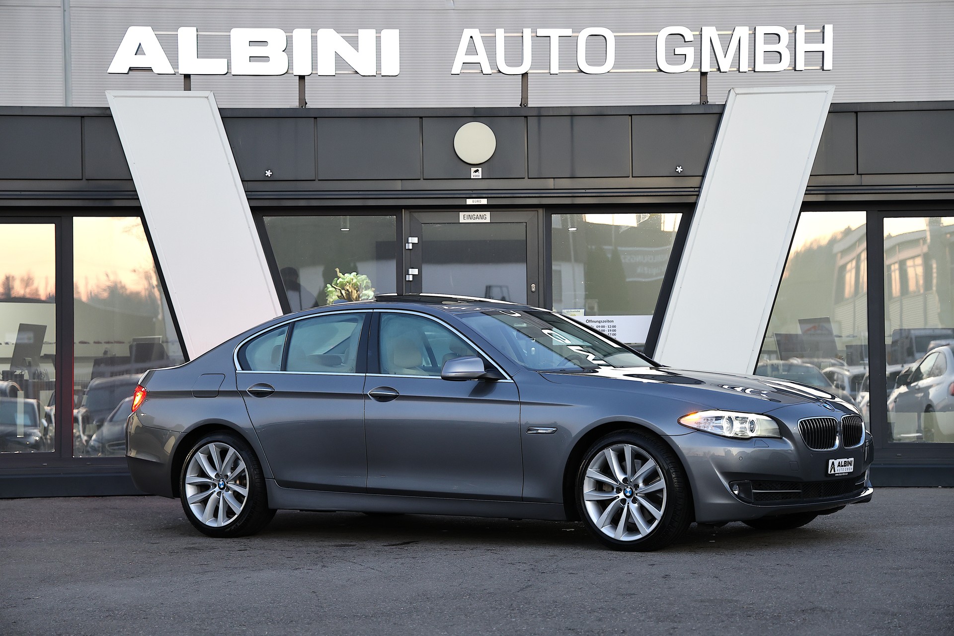 BMW 535d xDrive Steptronic-showroom-element-1