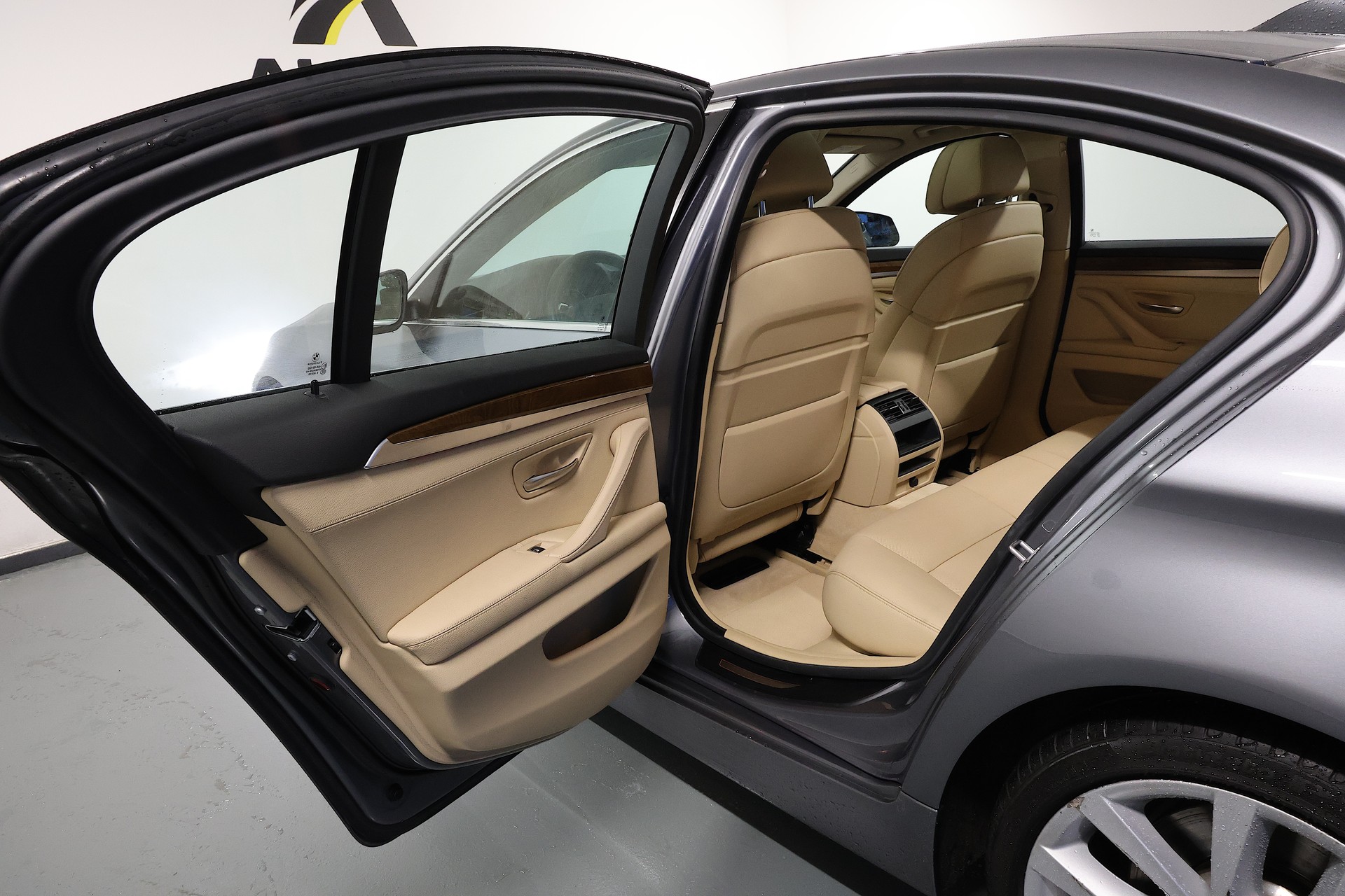 BMW 535d xDrive Steptronic-image-13