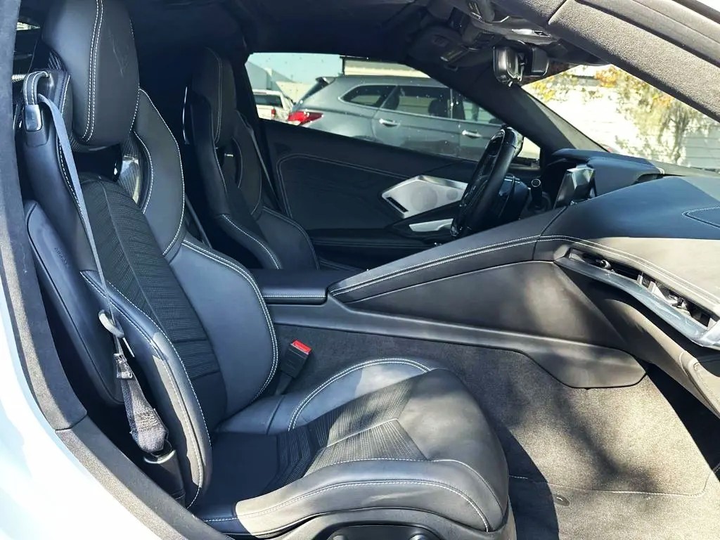 CHEVROLET Corvette Z06 2LZ-image-22