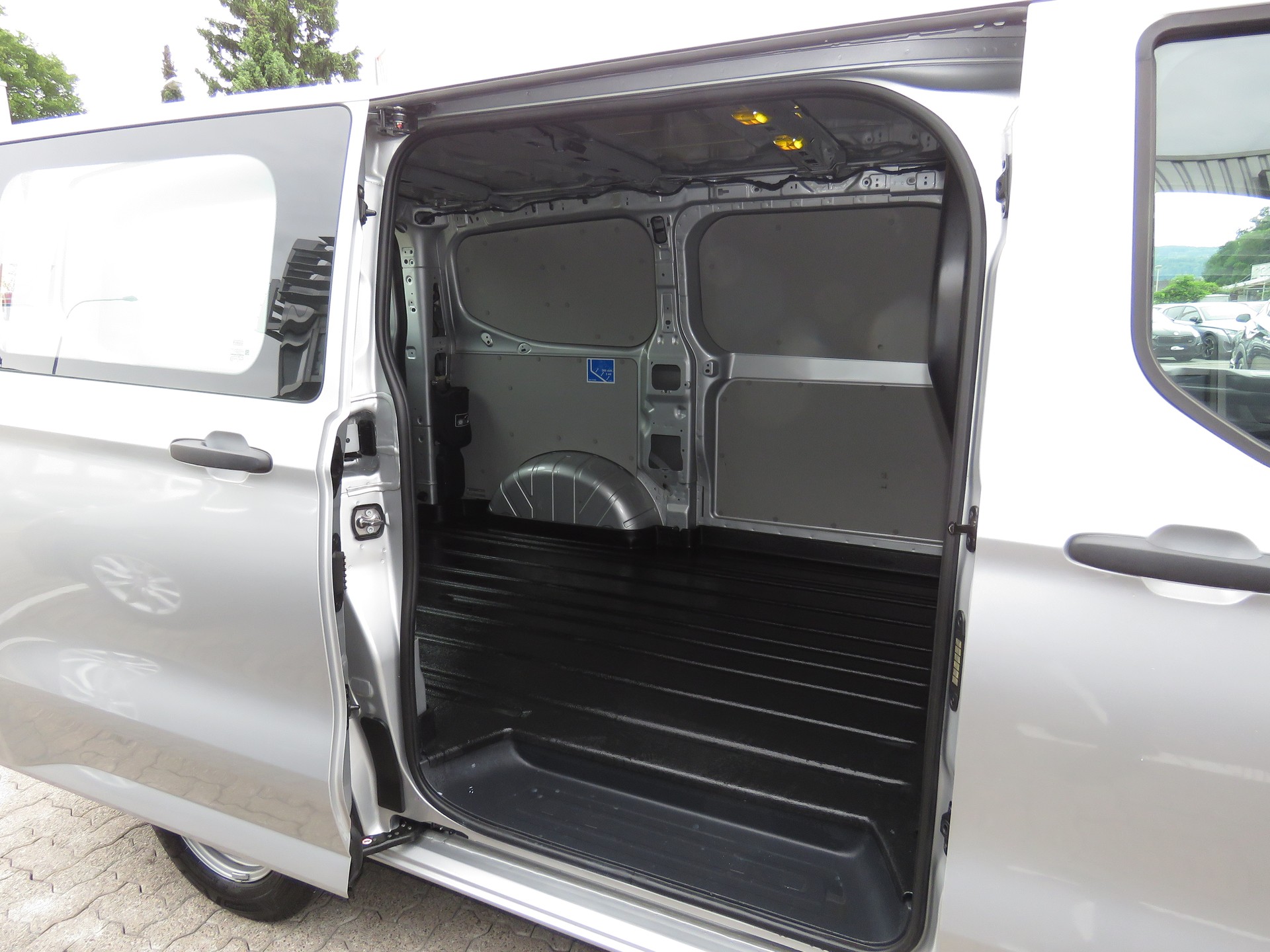 FORD Transit Custom Van 280 L1H1 Trend (NL 864 kg)-image-10