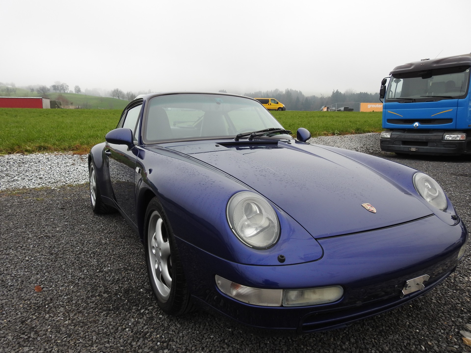 PORSCHE 911 Carrera 4-image-7