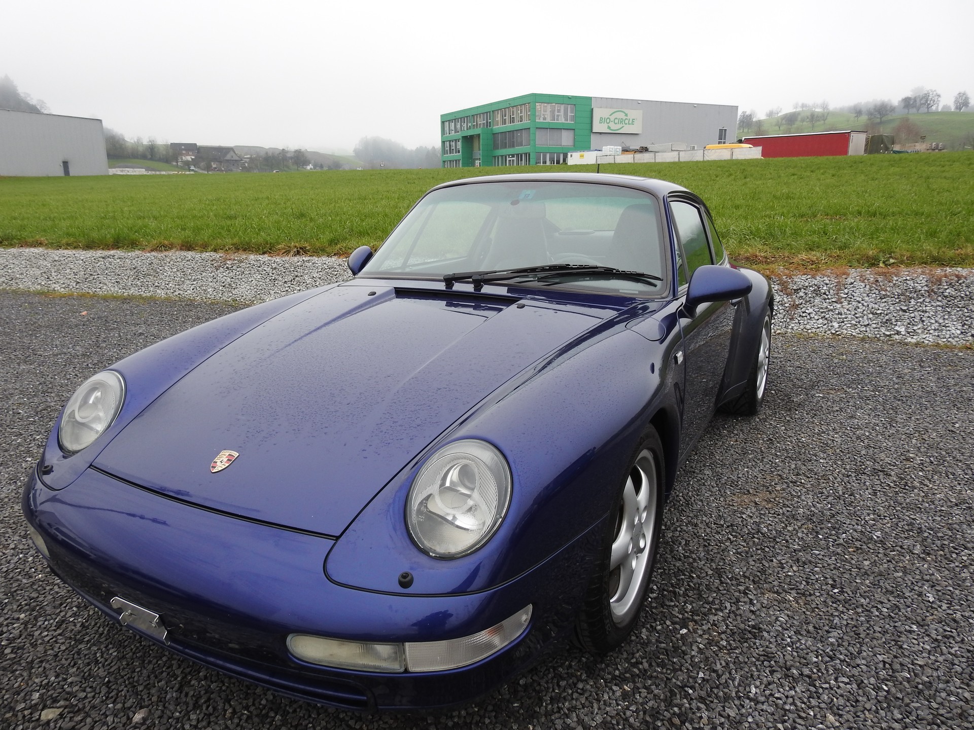 PORSCHE 911 Carrera 4-image-0