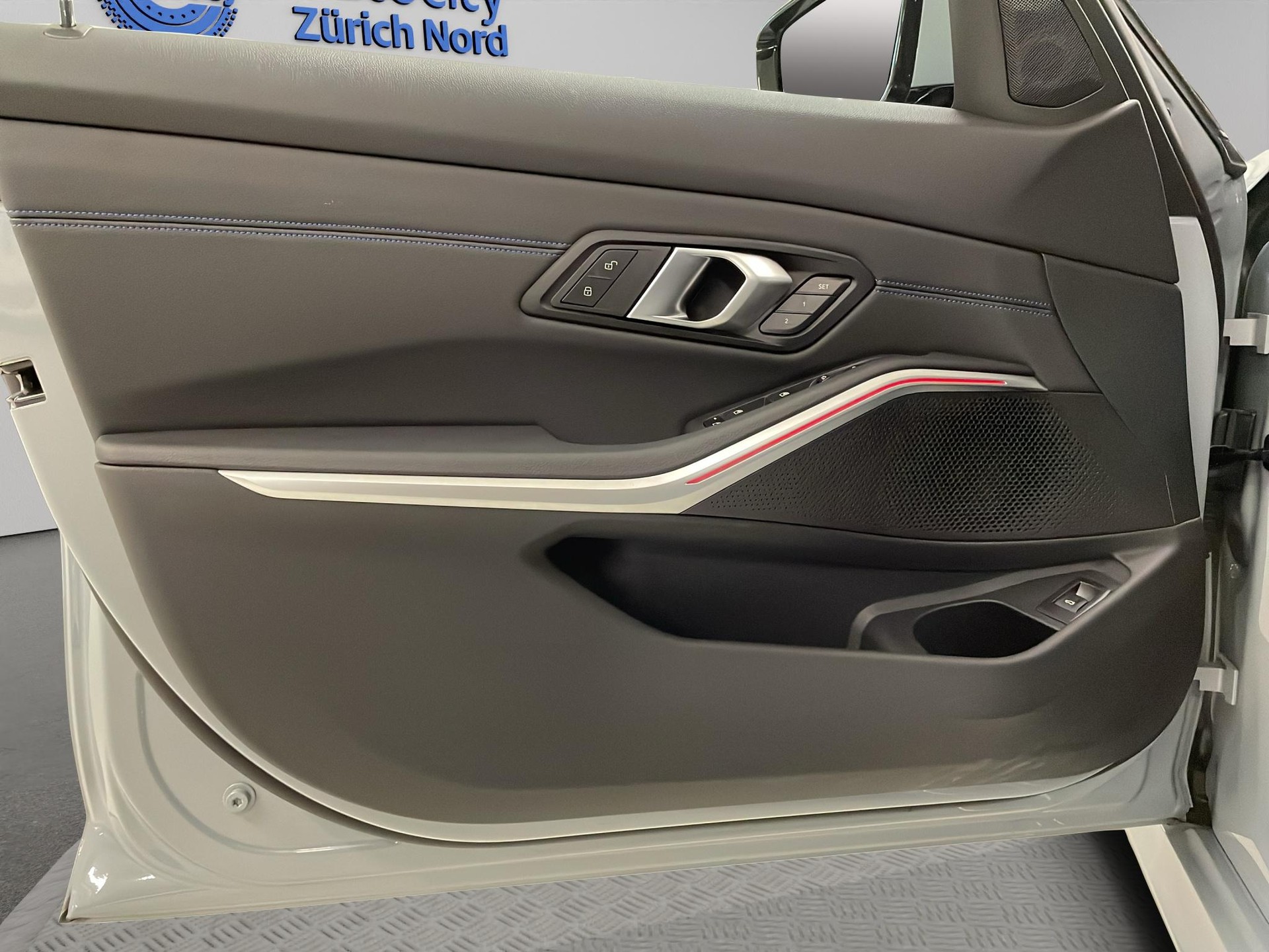 BMW 320d xDrive SAG Touring-image-20