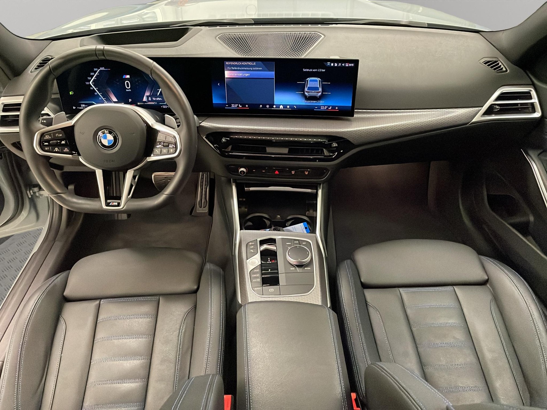BMW 320d xDrive SAG Touring-image-12