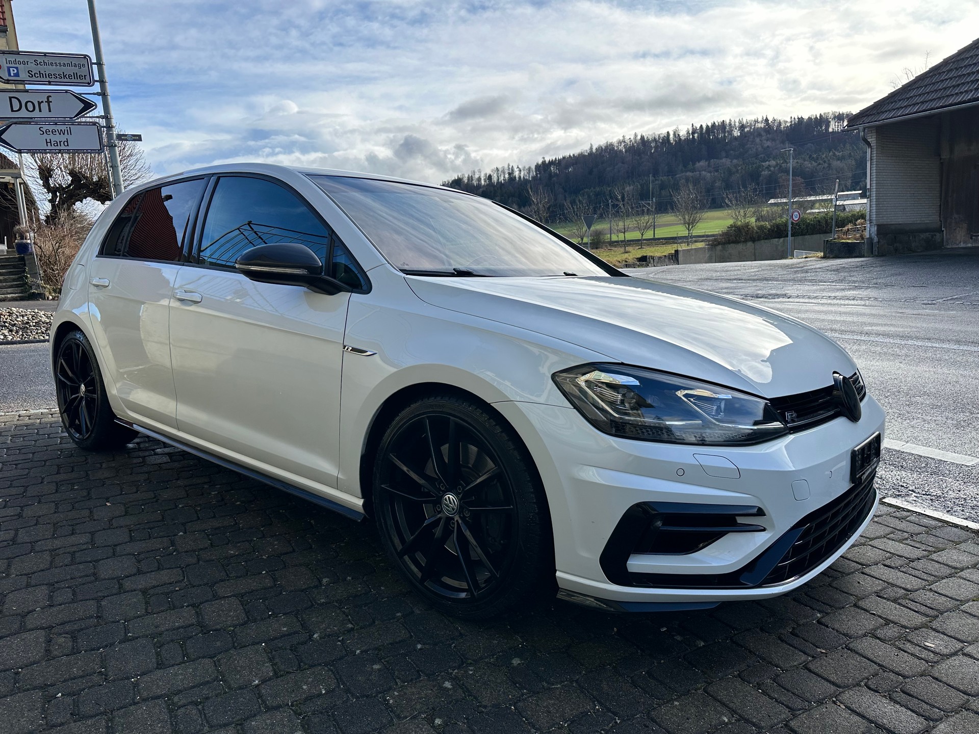 VW Golf 2.0 TSI R ABT 4Motion DSG-image-5