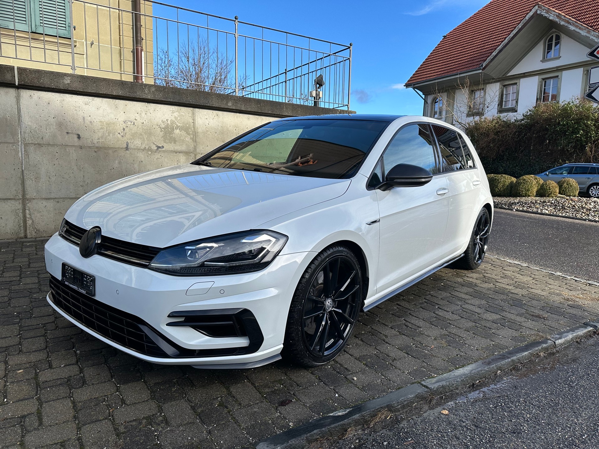 VW Golf 2.0 TSI R ABT 4Motion DSG-image-1