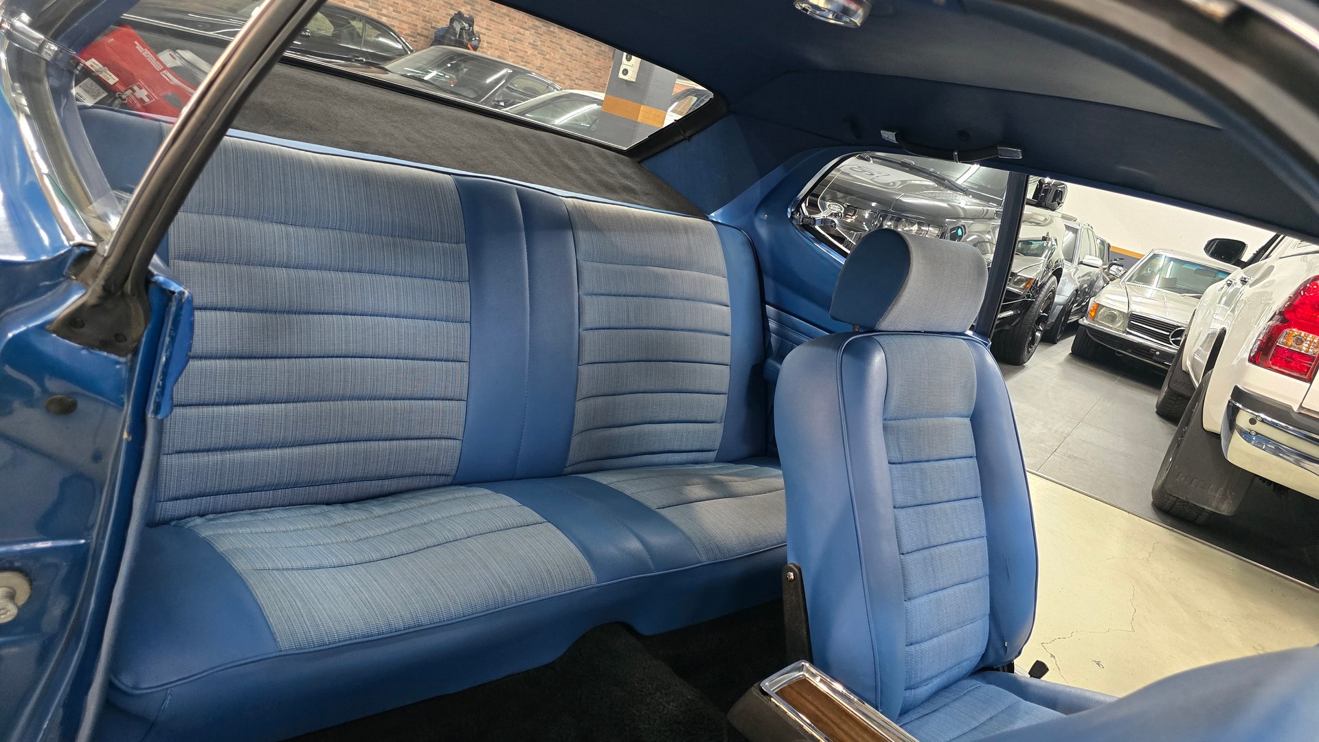 CHRYSLER Sport Coupé 5.2 V8 318 cui-image-27