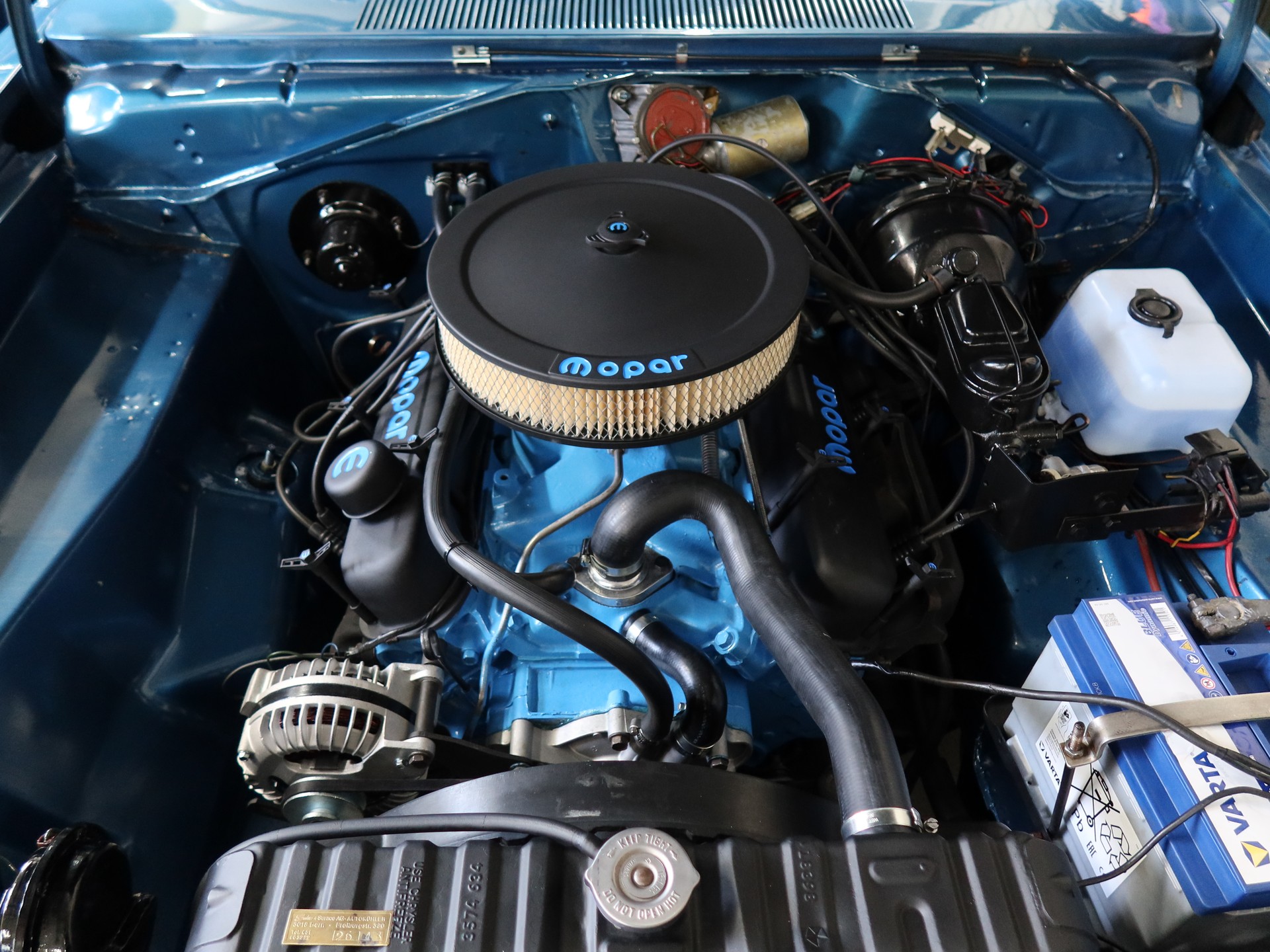 CHRYSLER Sport Coupé 5.2 V8 318 cui-image-30
