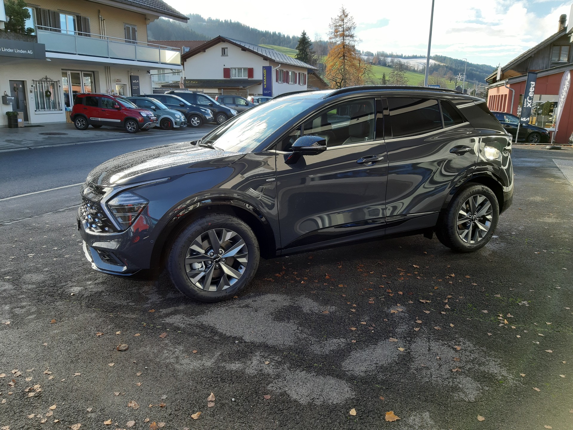 KIA Sportage 1.6T-GDi HEV GT-Line 4x4 A-showroom-element-3