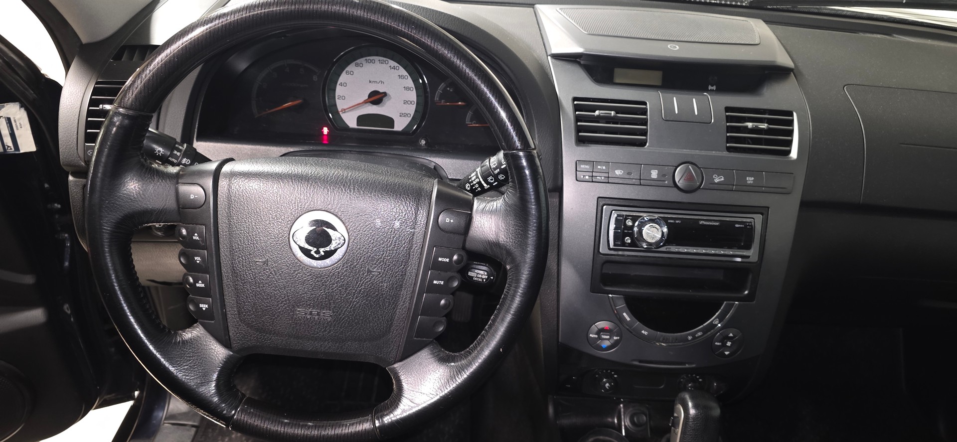 KGM-SsangYong Rexton RX 270 XVT Genesis Automatic-image-13