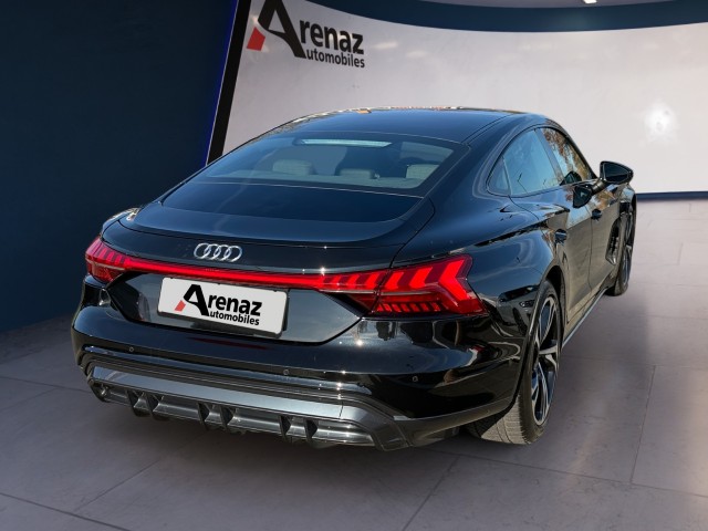 AUDI e-tron GT quattro-image-4