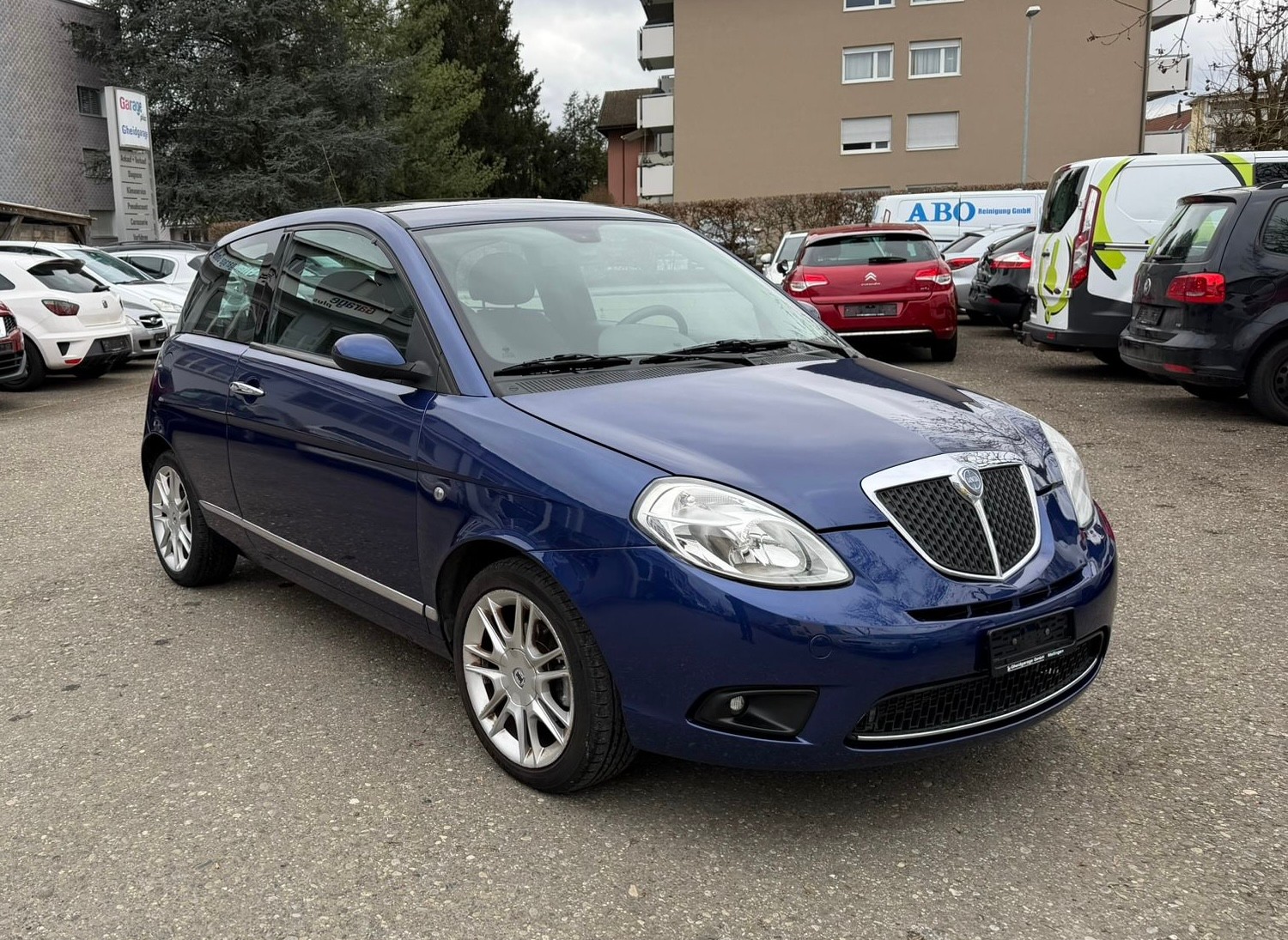 LANCIA Ypsilon 1.4 16V Platino-showroom-element-1
