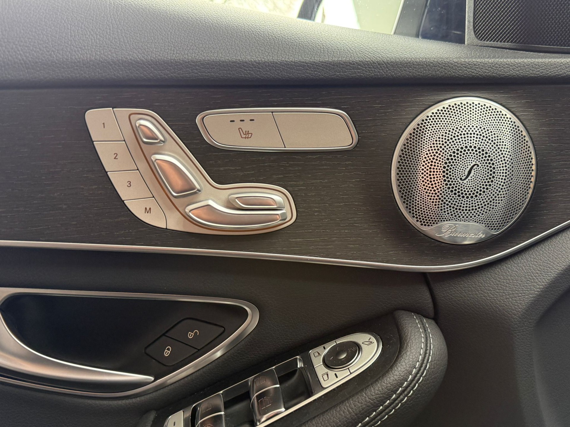 MERCEDES-BENZ C 400 4Matic AMG Line ▪ Facelift ▪ 9G-Tronic-image-9