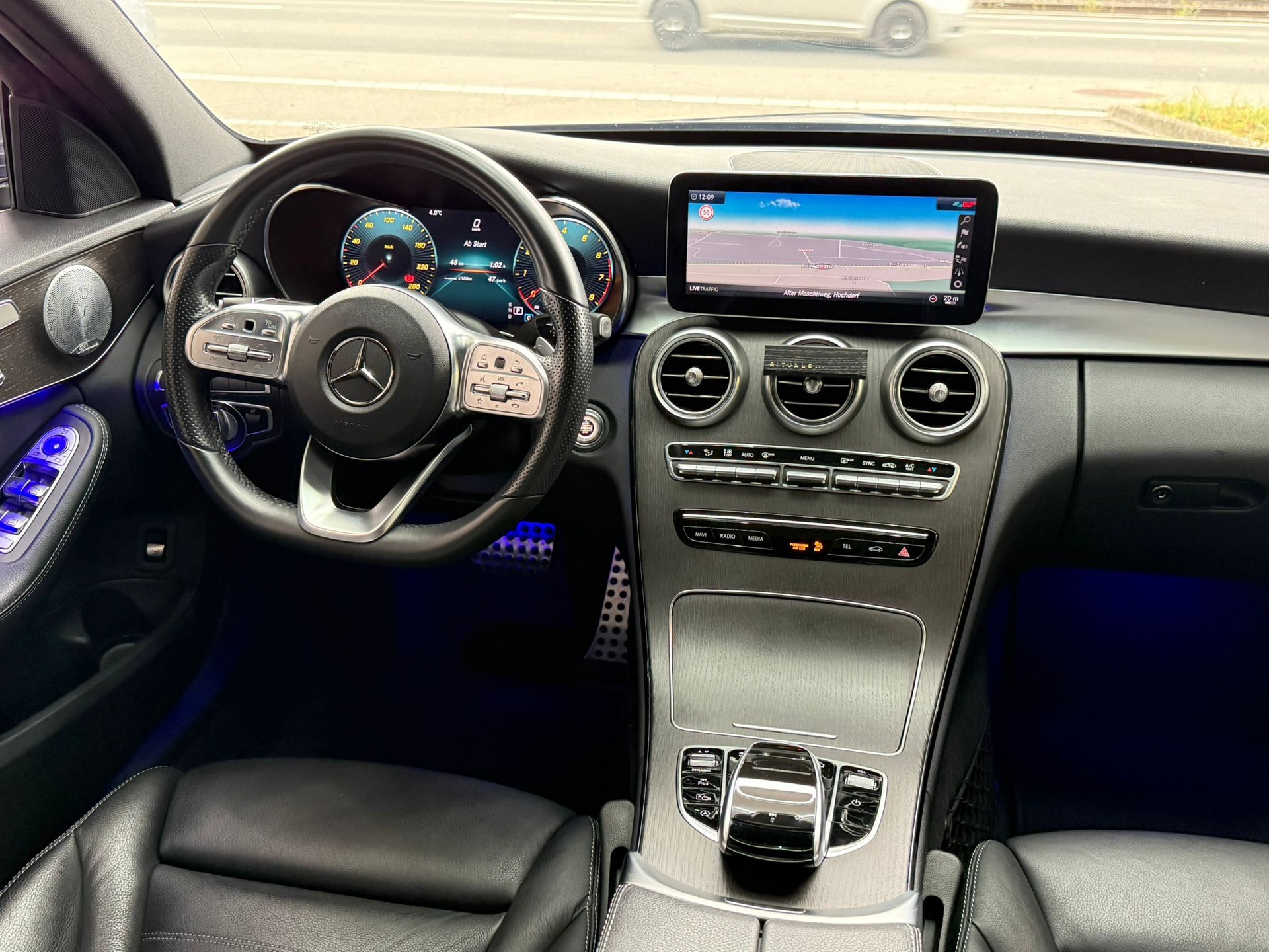MERCEDES-BENZ C 400 4Matic AMG Line ▪ Facelift ▪ 9G-Tronic-image-15