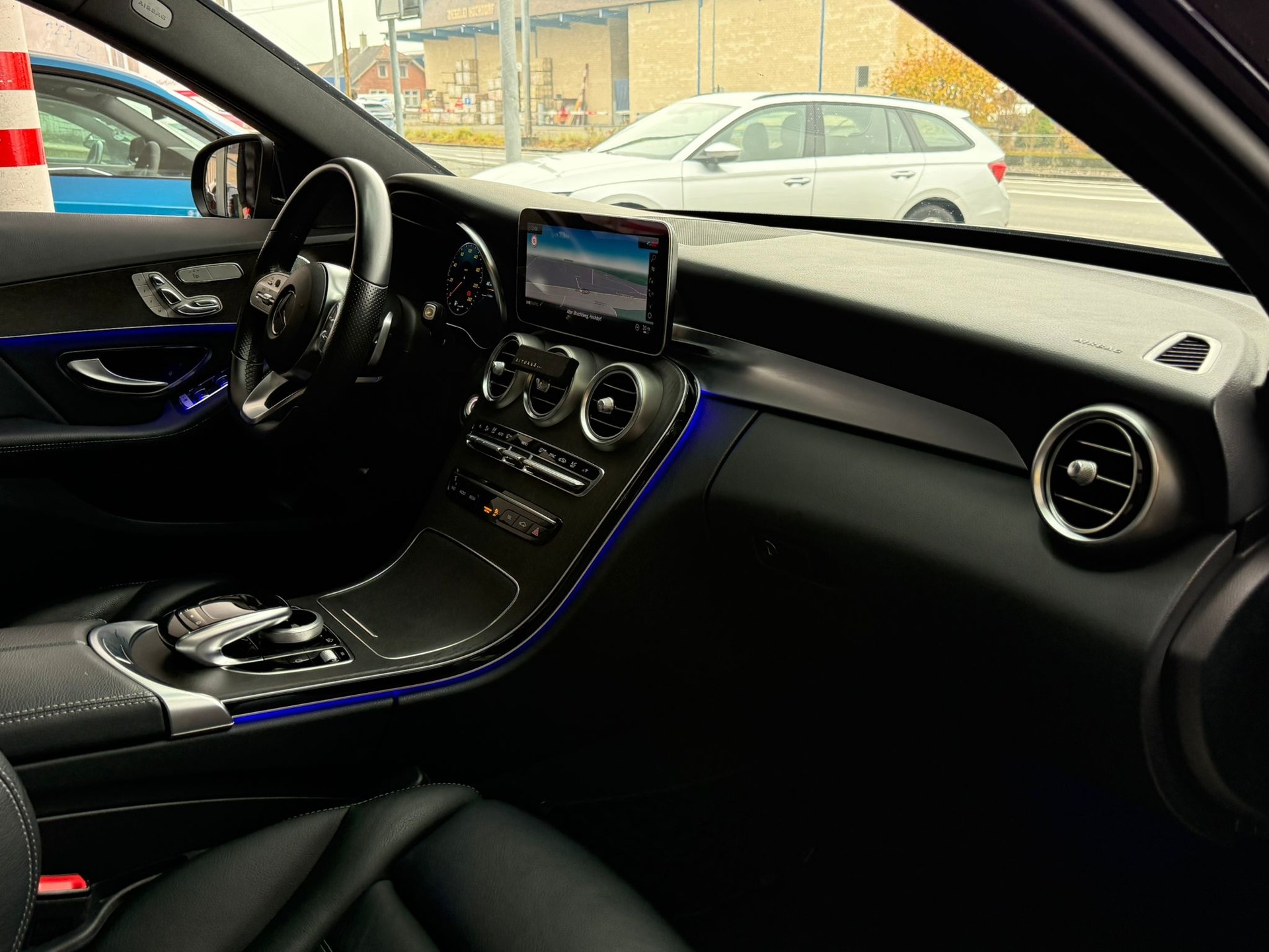 MERCEDES-BENZ C 400 4Matic AMG Line ▪ Facelift ▪ 9G-Tronic-image-10