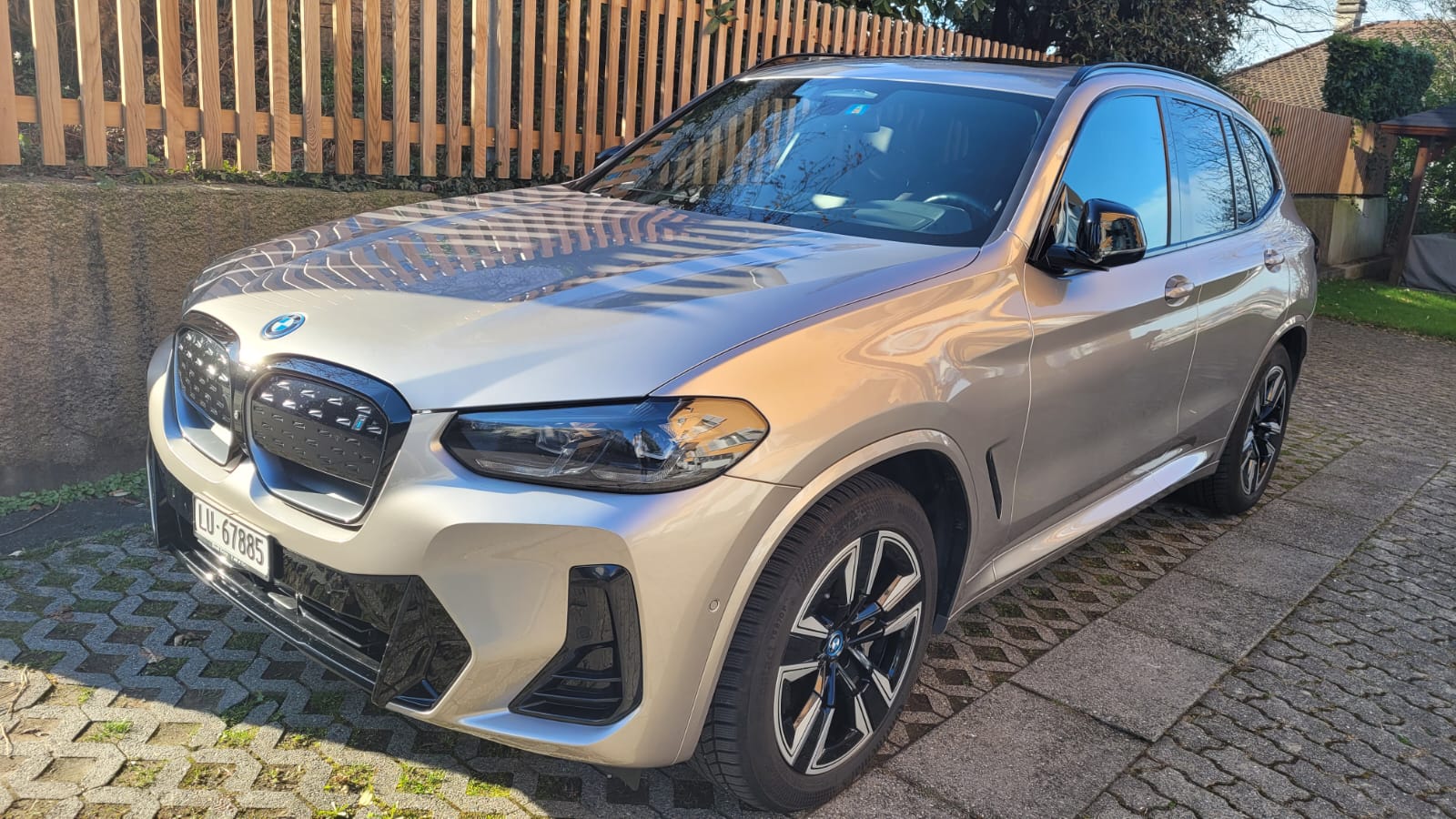 BMW iX3 M Sport mit Impressive Paket