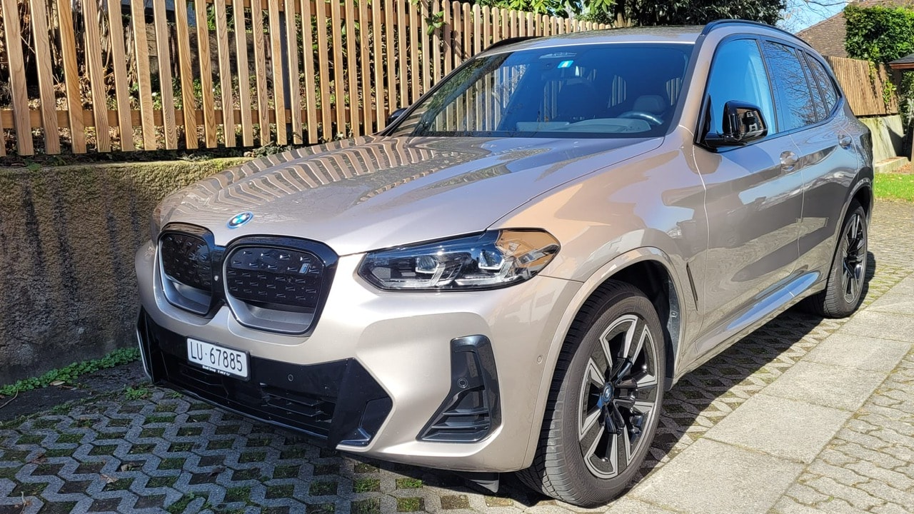 BMW iX3 M Sport mit Impressive Paket-image-4