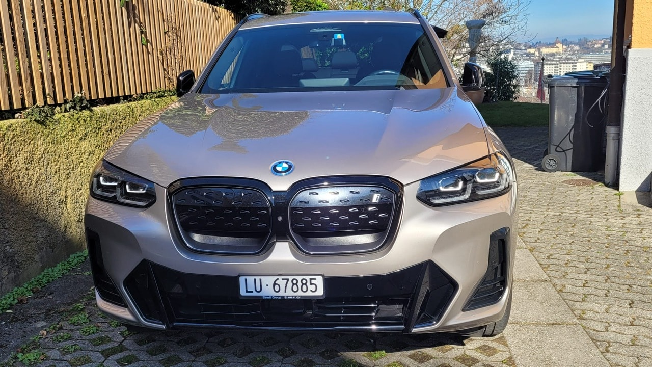 BMW iX3 M Sport mit Impressive Paket-image-1