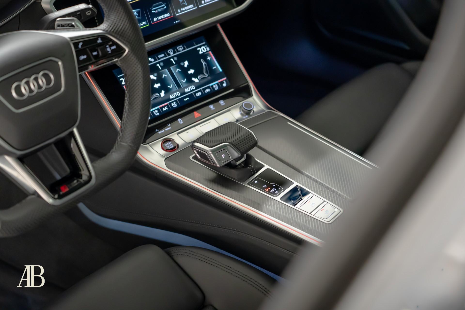 AUDI RS6 Avant 4.0 V8 TFSI performance quattro T-Tronic - CH-Fahrzeug-image-10