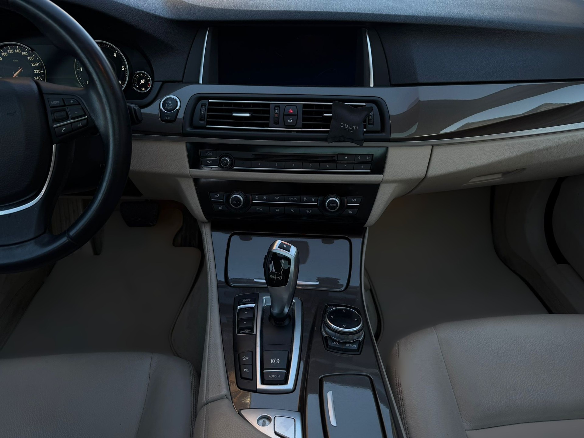 BMW 535d Touring xDrive Steptronic-image-10